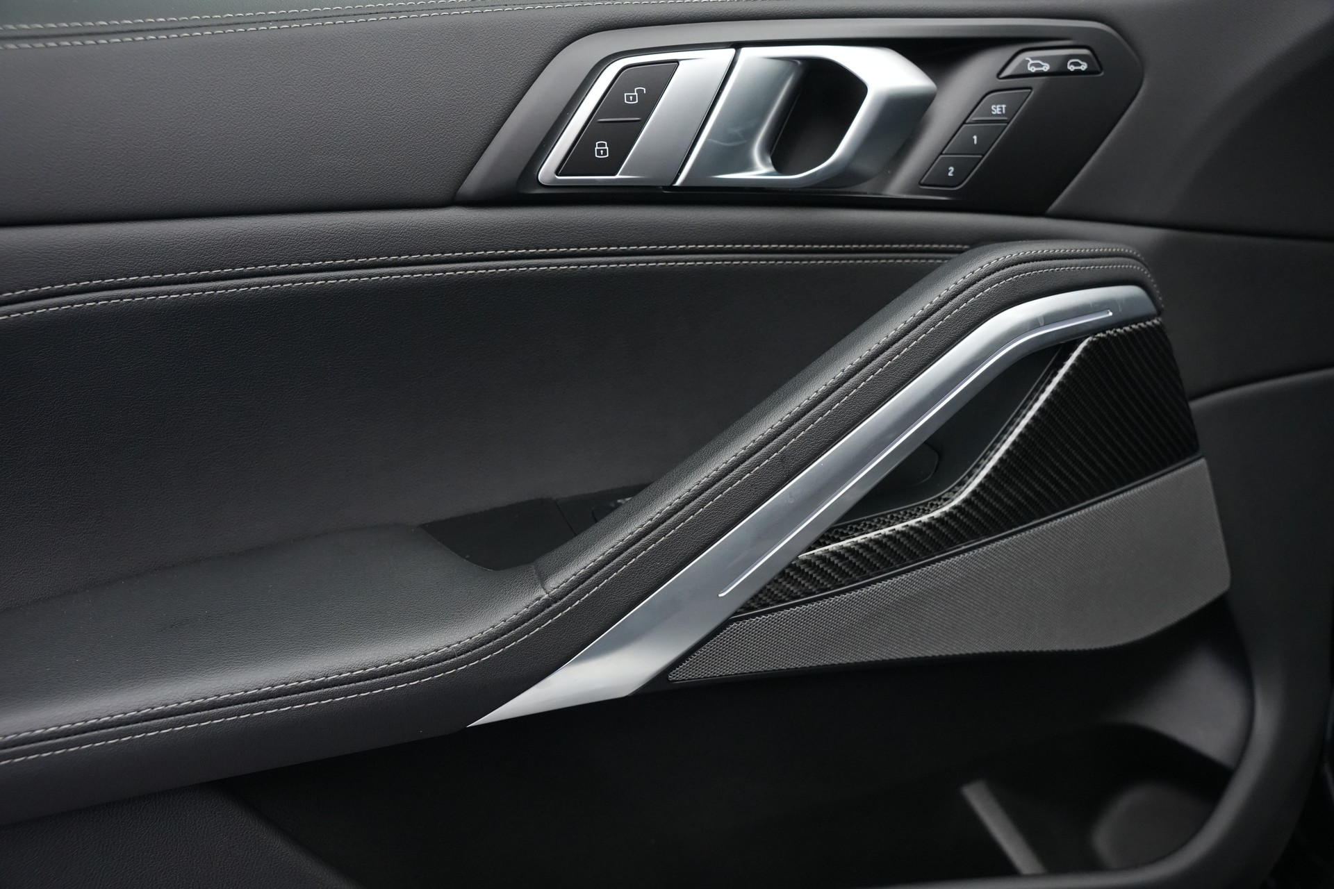 BMW X6 xDrive 48V 30d M Sport Pro Steptronic *CH-Fahrzeug* *Panorama* *Head-Up*-image-19