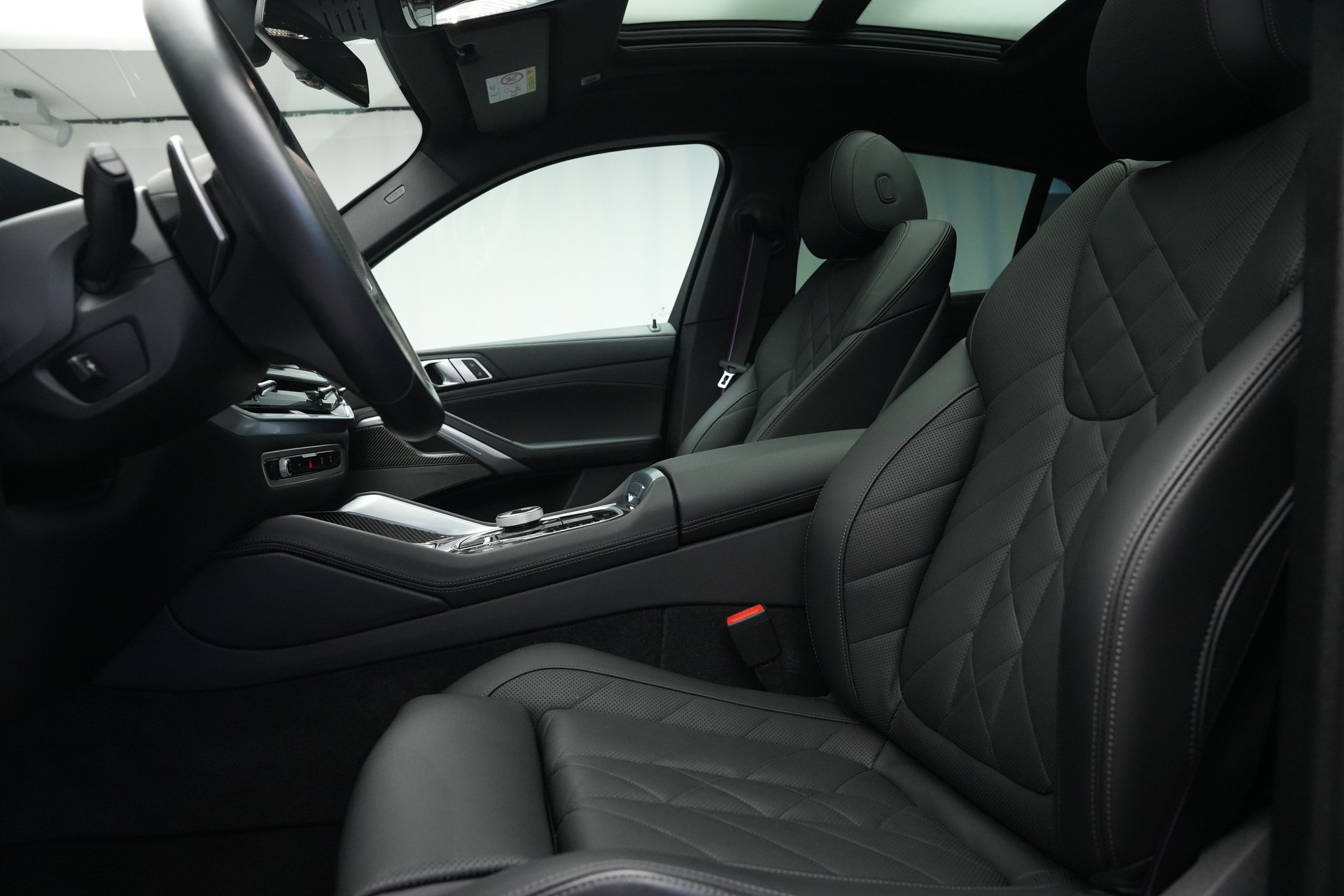 BMW X6 xDrive 48V 30d M Sport Pro Steptronic *CH-Fahrzeug* *Panorama* *Head-Up*-image-14