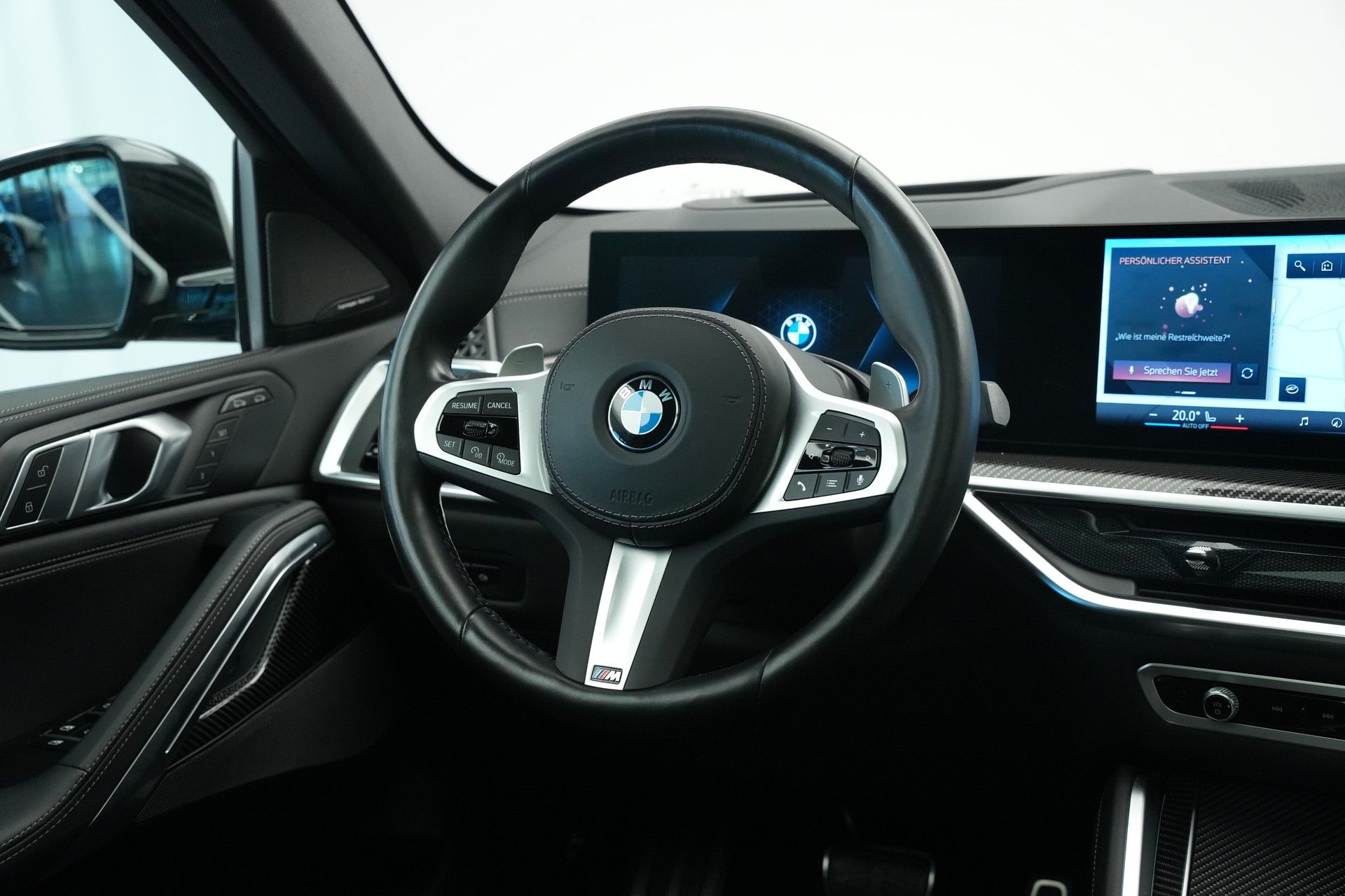 BMW X6 xDrive 48V 30d M Sport Pro Steptronic *CH-Fahrzeug* *Panorama* *Head-Up*-image-11