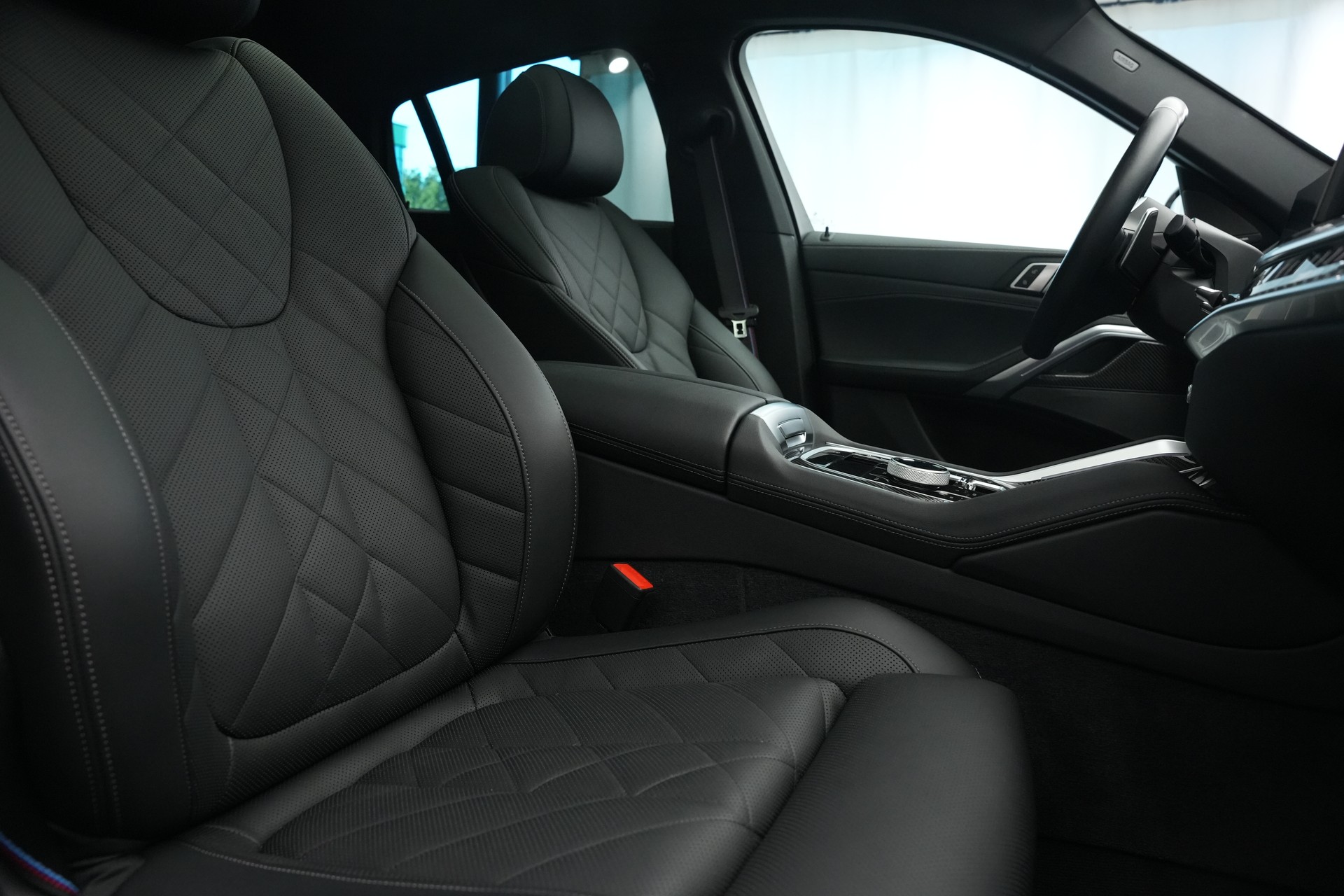 BMW X6 xDrive 48V 30d M Sport Pro Steptronic *CH-Fahrzeug* *Panorama* *Head-Up*-image-13