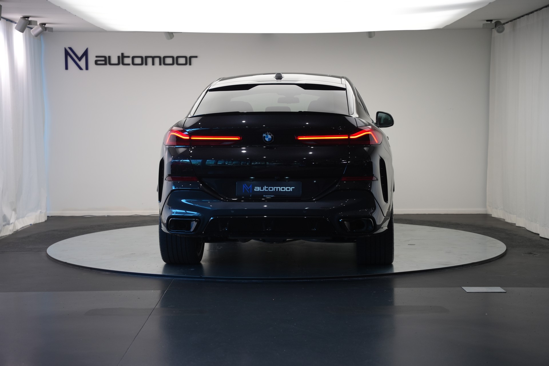 BMW X6 xDrive 48V 30d M Sport Pro Steptronic *CH-Fahrzeug* *Panorama* *Head-Up*-image-5