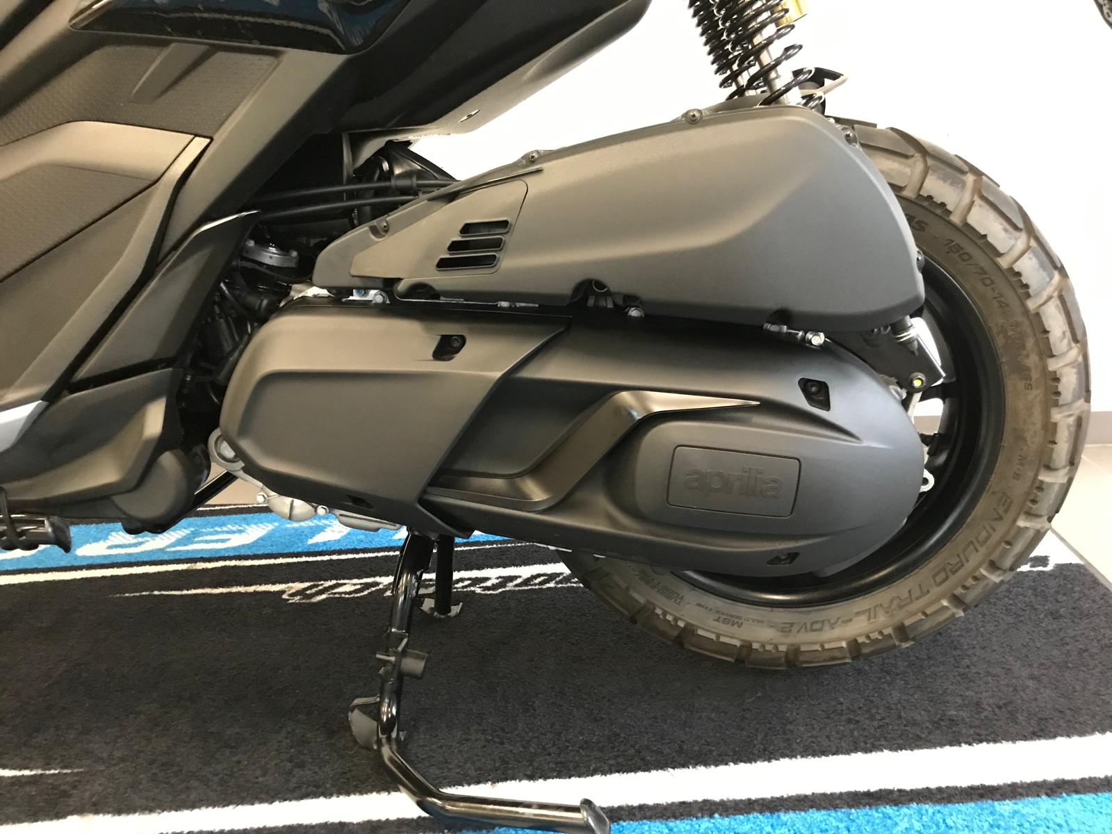 APRILIA SR 400 GT-image-7