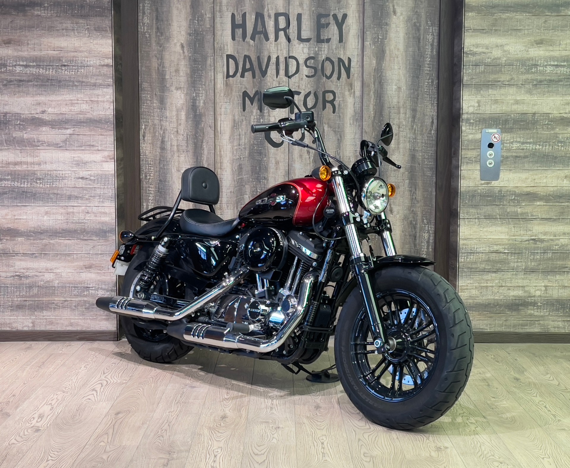 HARLEY-DAVIDSON XL1200XS-image-1