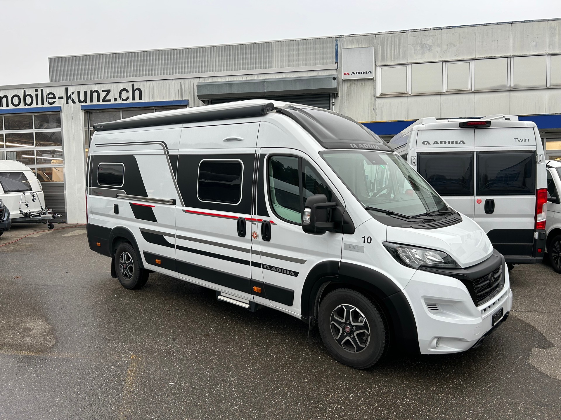ADRIA Twin Sports 640 SGX-showroom-element-1