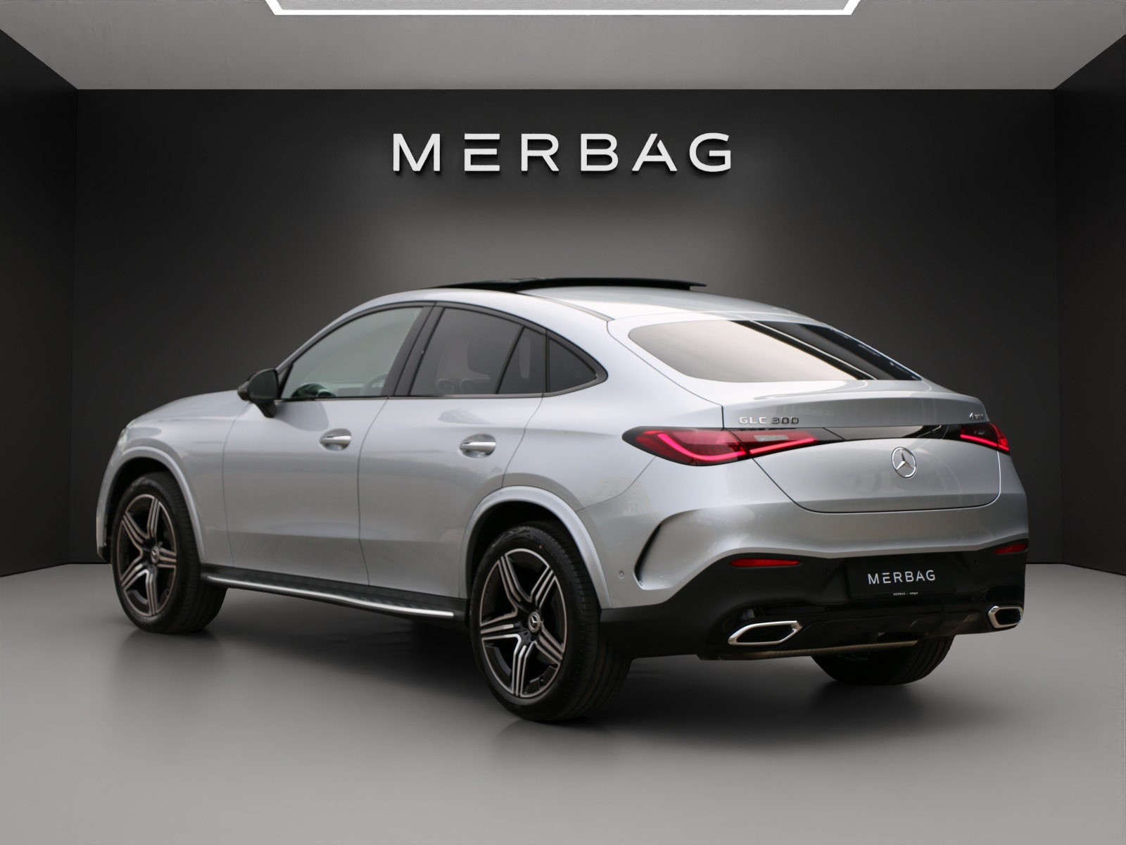 MERCEDES-BENZ GLC 300 4M Coupé 9G-T-image-2