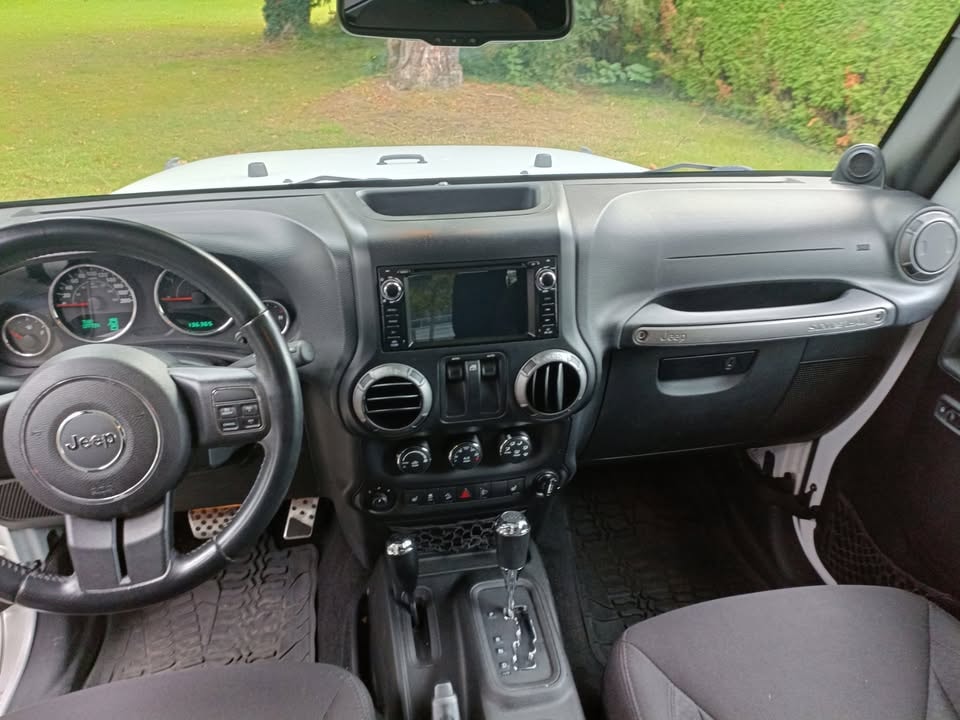 JEEP Wrangler 2.8 CRD Sport Automatic softtop-image-6