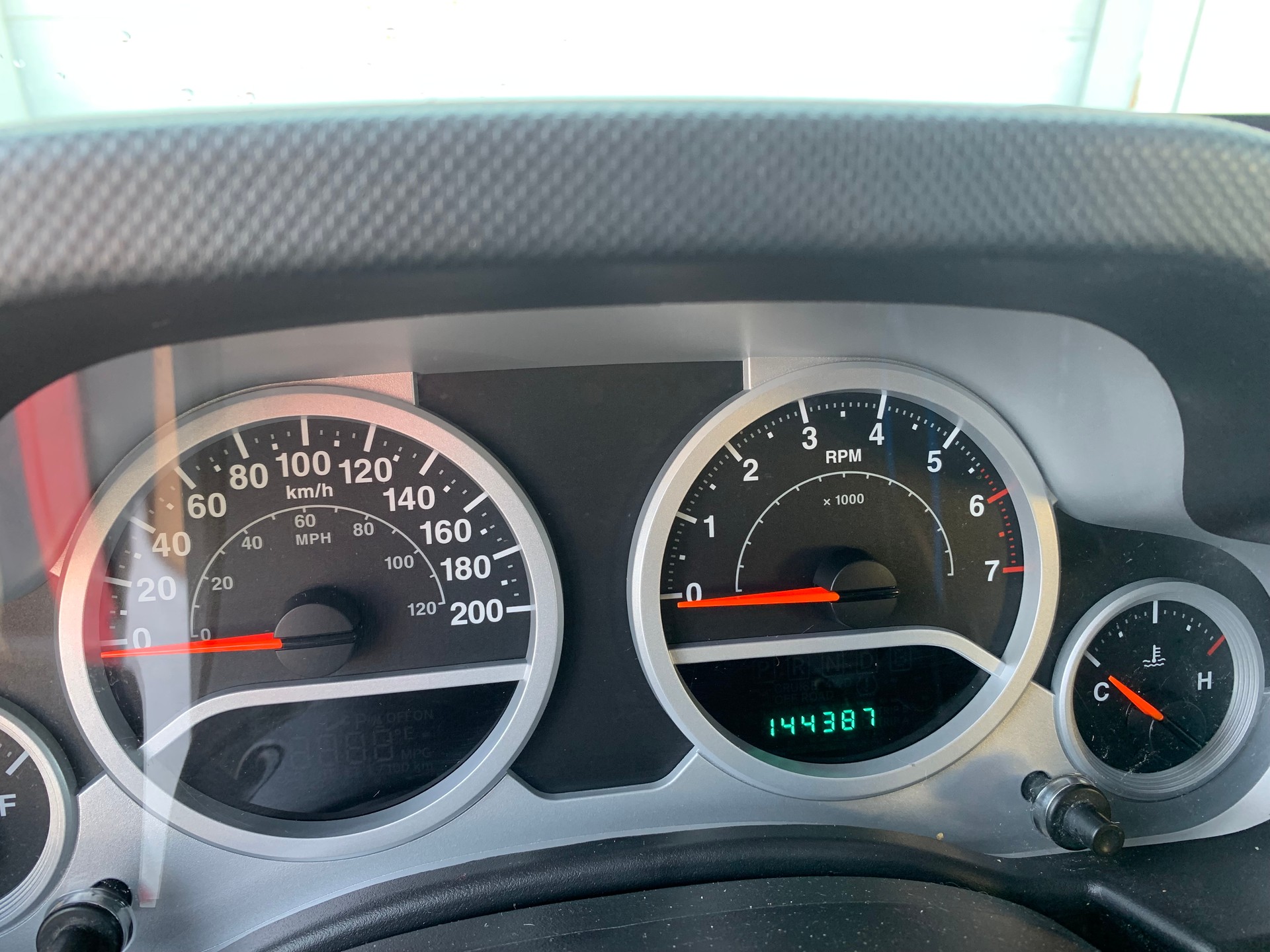 JEEP Wrangler 3.8 Unlimited Sahara Automatic-image-13