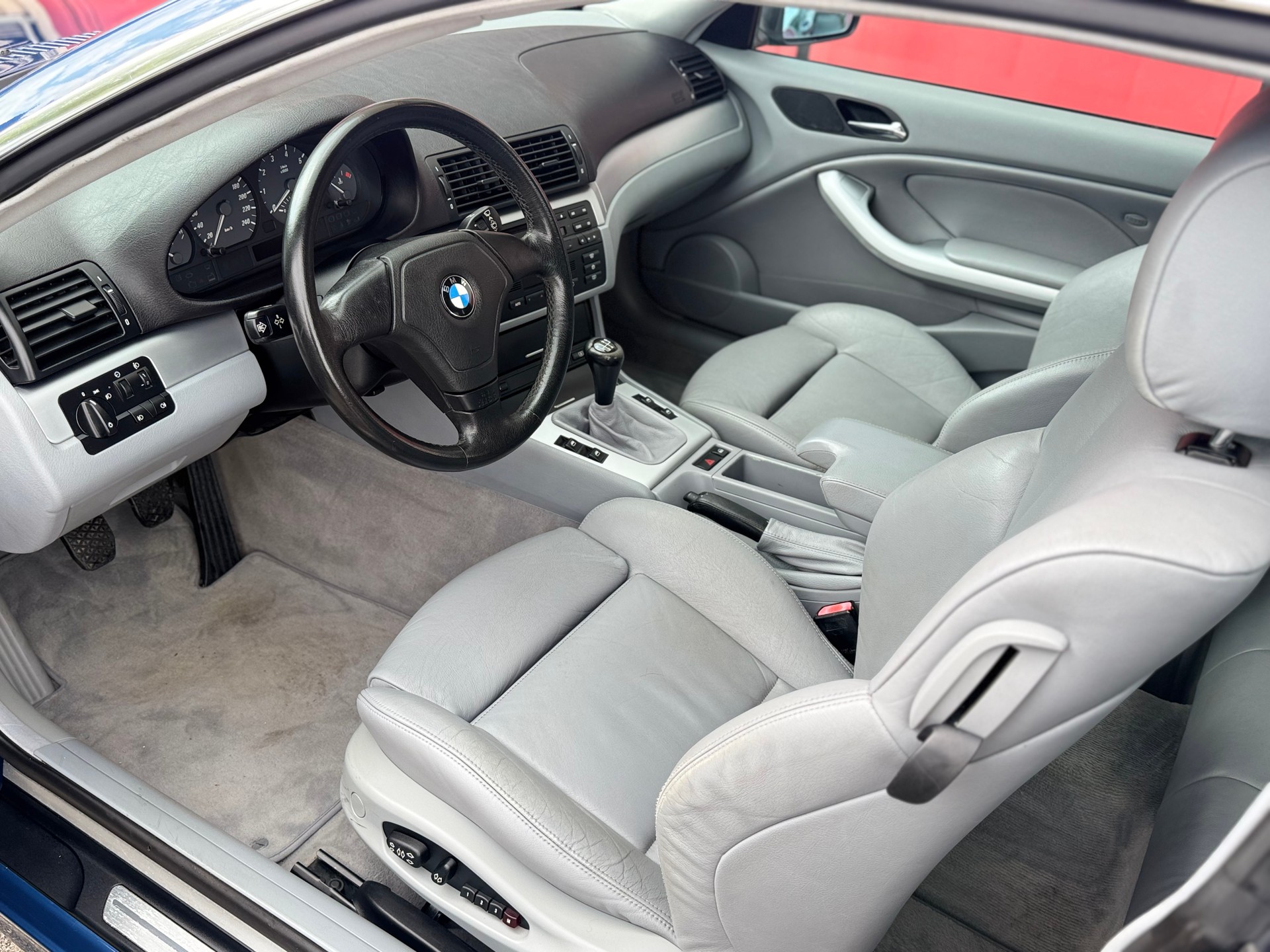 BMW 328Ci Coupé-image-11