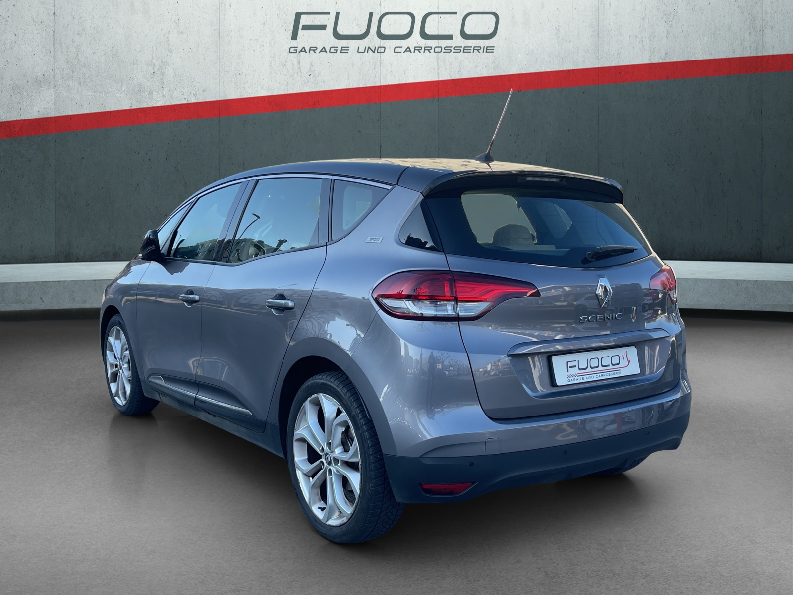 RENAULT Scénic 1.8 dCi Sport-image-4