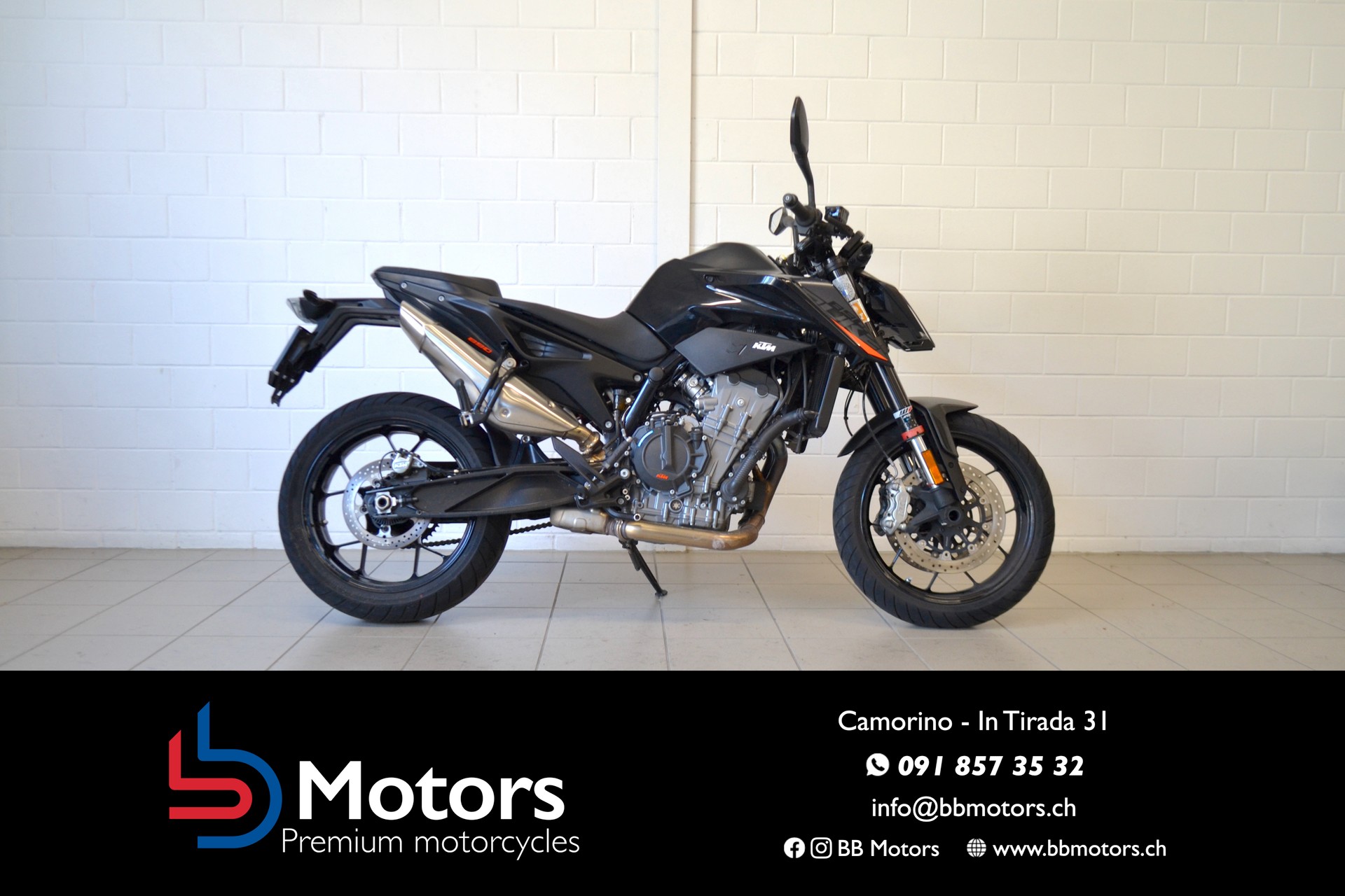 KTM 890 Duke-image-0