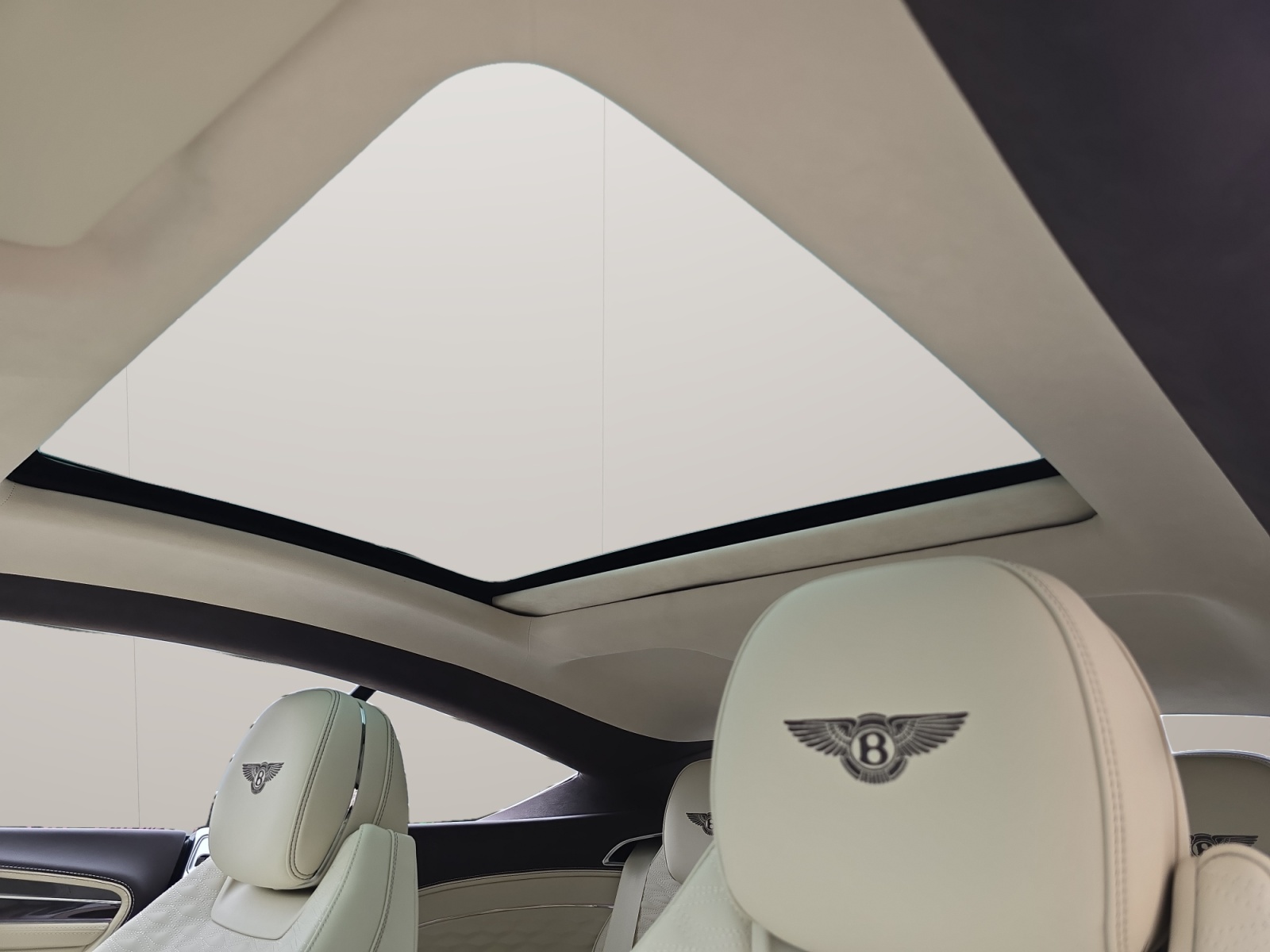 BENTLEY Continental GT 4.0 V8 PHEV Speed 782 PS/ 1.9 % Leasing möglich-image-15