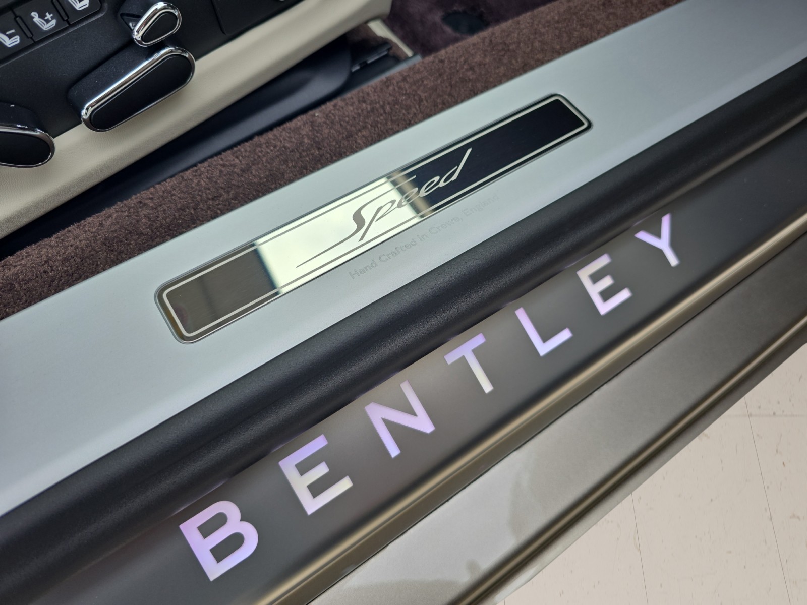 BENTLEY Continental GT 4.0 V8 PHEV Speed 782 PS/ 1.9 % Leasing möglich-image-18