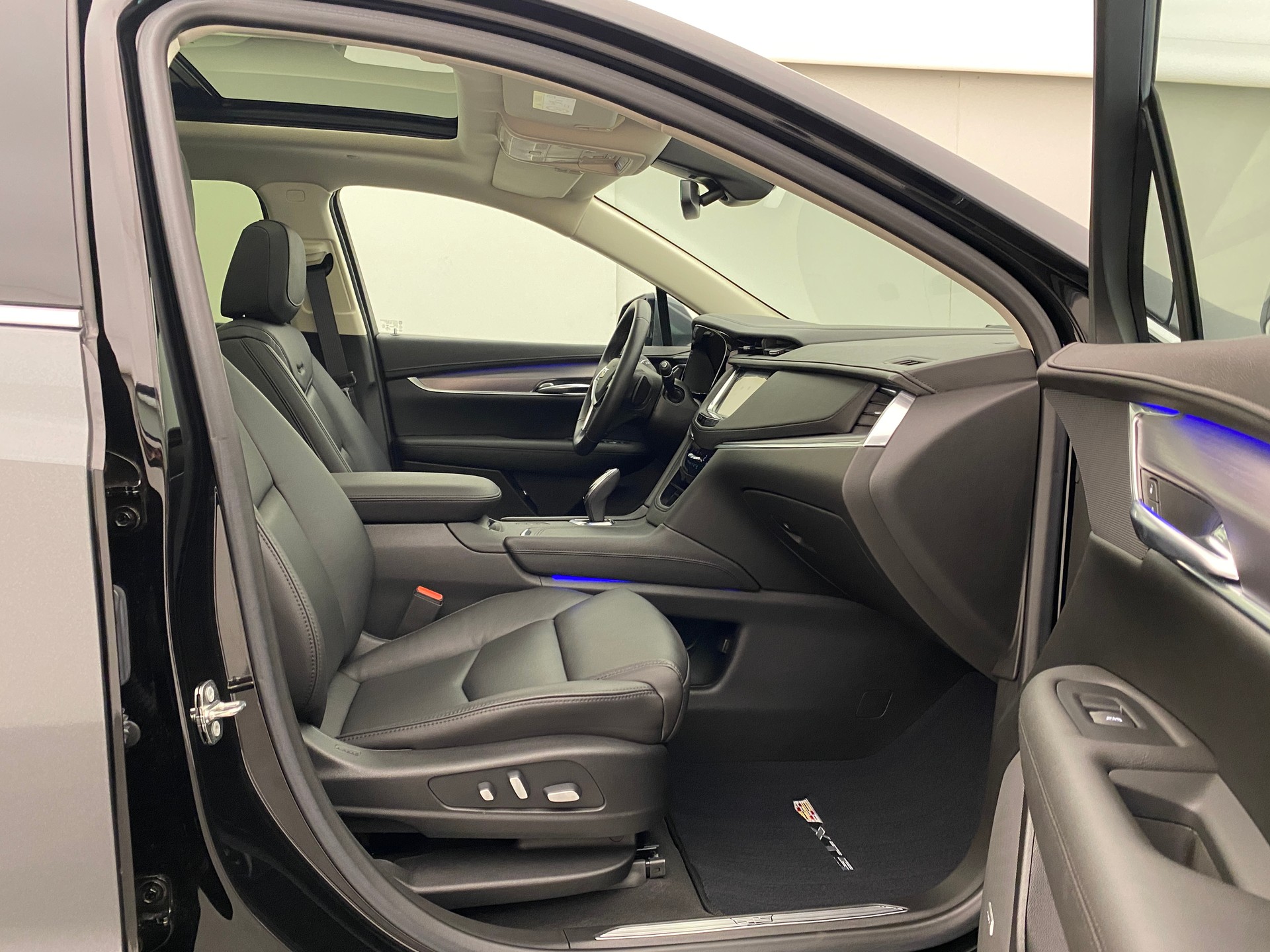 CADILLAC XT5 Premium 3.6 AWD-image-12