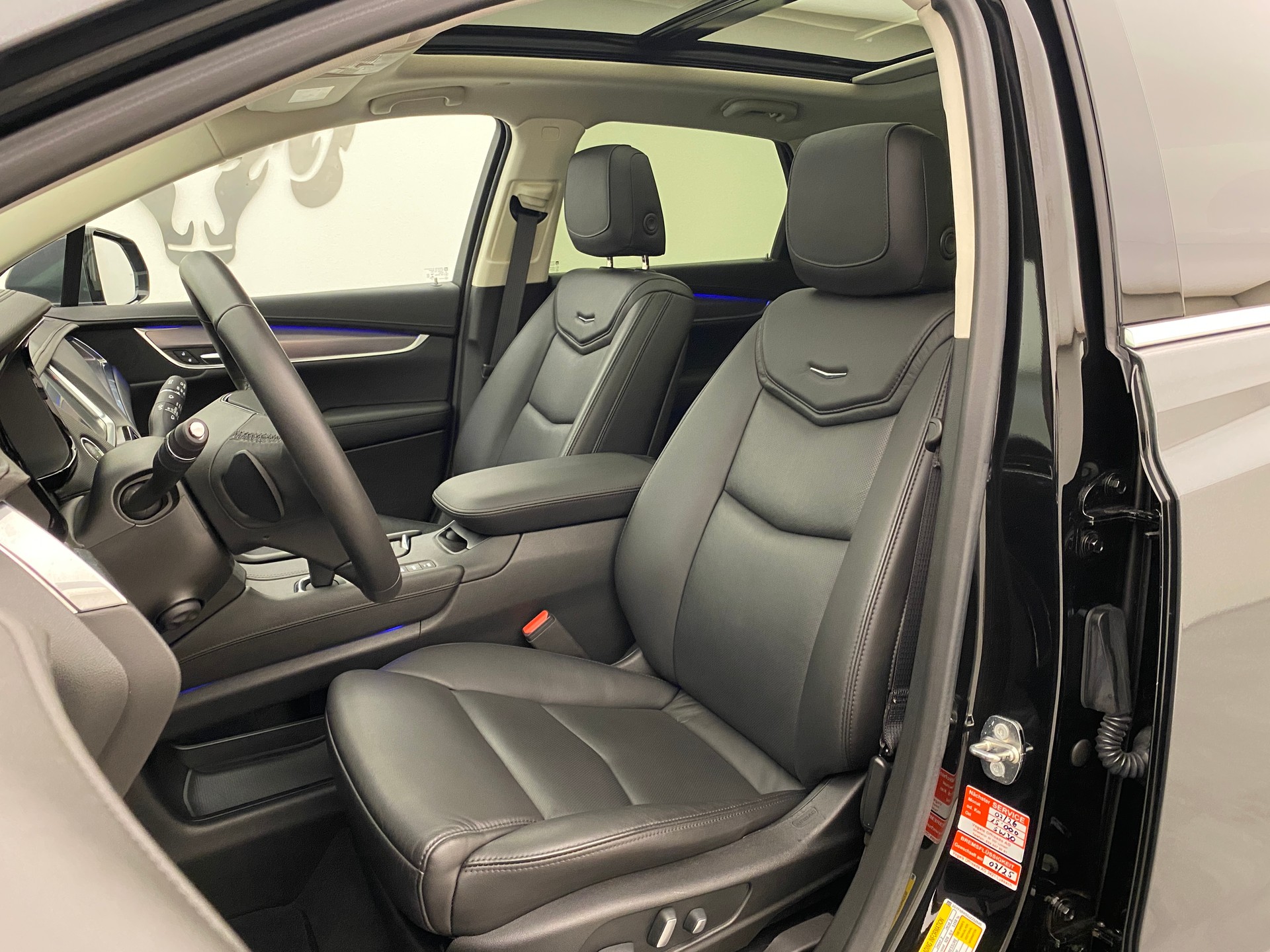 CADILLAC XT5 Premium 3.6 AWD-image-9