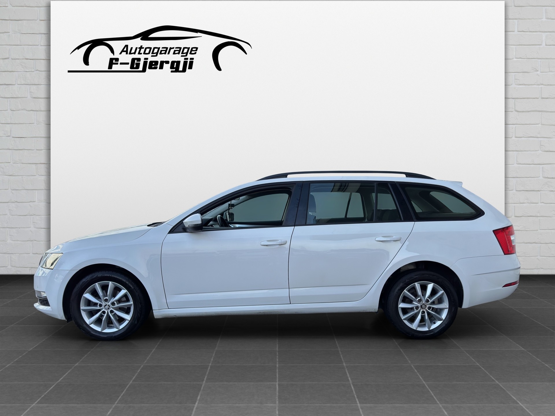 SKODA Octavia Combi 1.6 TDI Ambition DSG-image-4