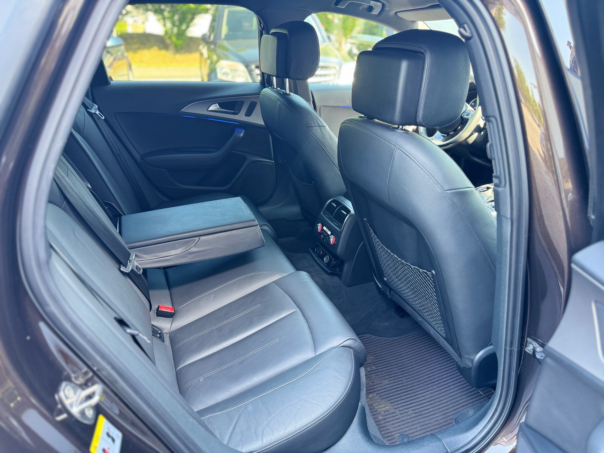 AUDI A6 allroad 3.0 TDI V6 quattro S-tronic-image-8