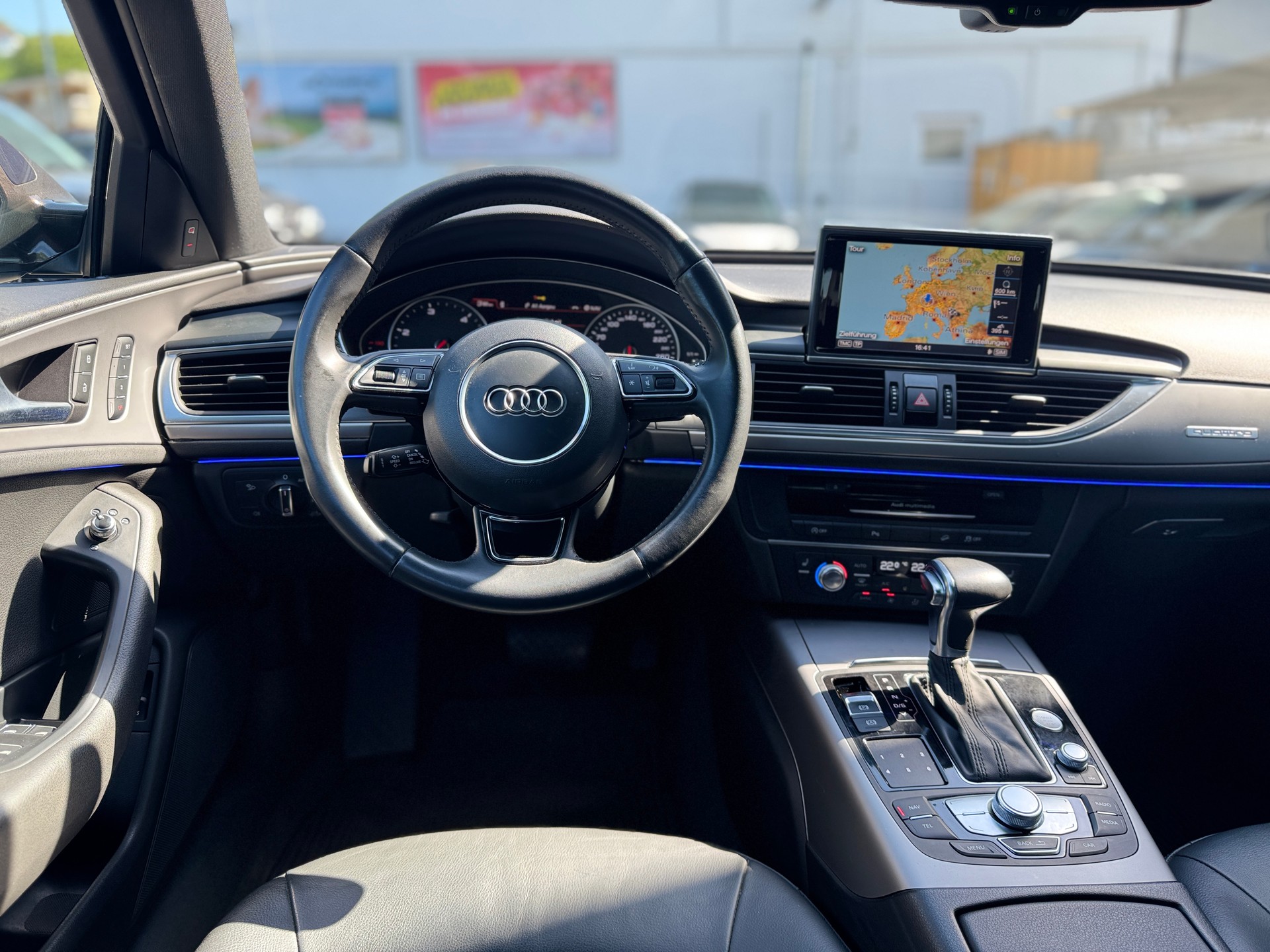 AUDI A6 allroad 3.0 TDI V6 quattro S-tronic-image-12