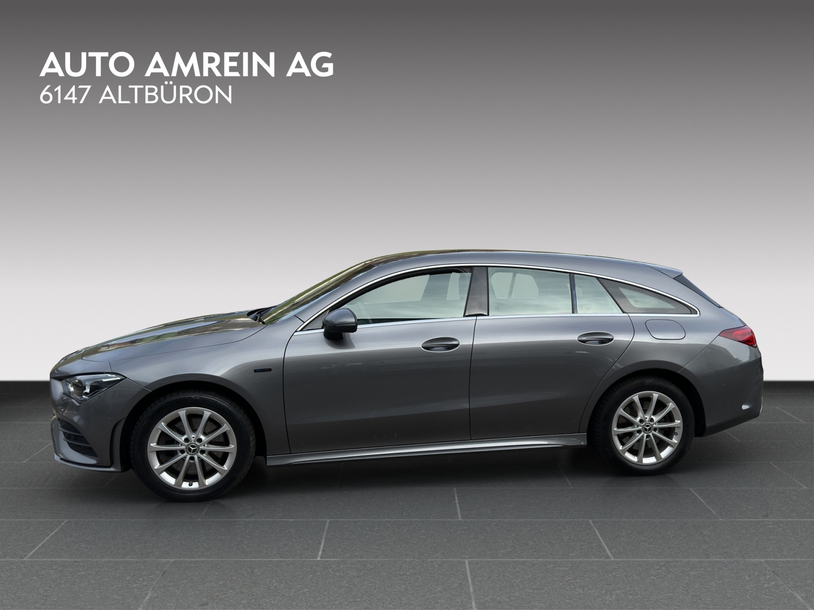 MERCEDES-BENZ CLA Shooting Brake 250 e 8G-DCT AMG Line-image-4