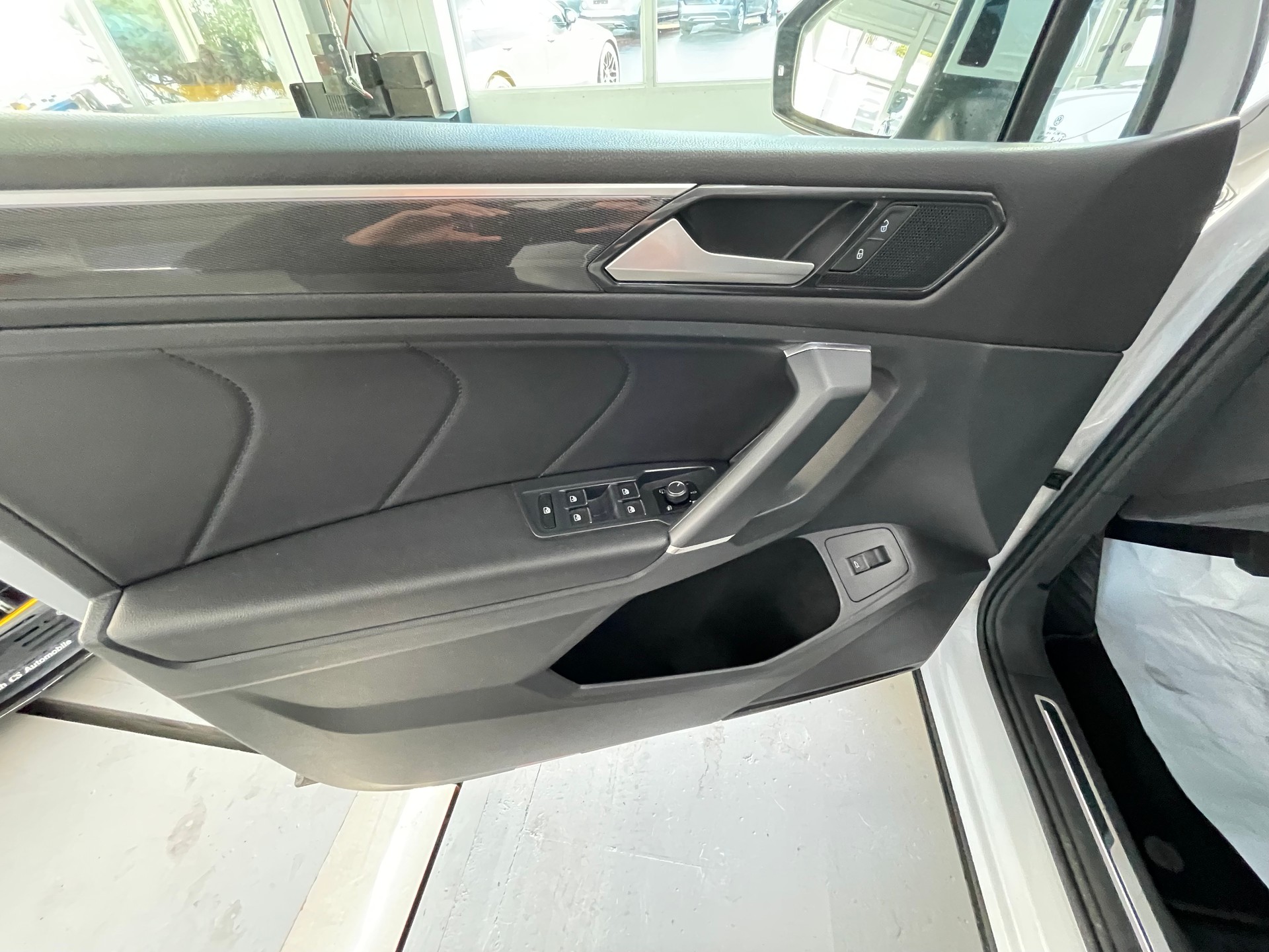 VW Tiguan Allsp 2.0 High 4M-image-8