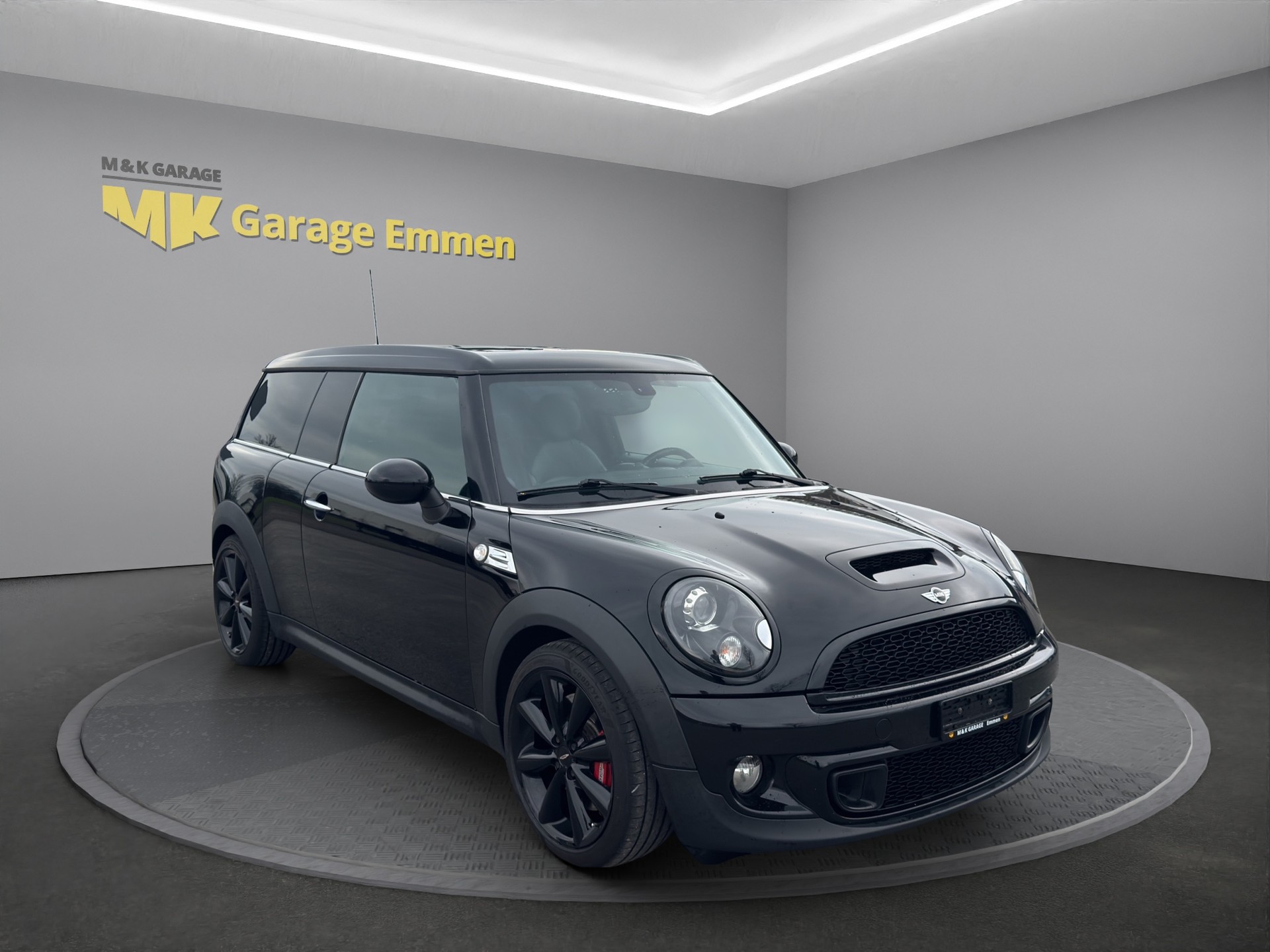 MINI Clubman Cooper John Cooper Works-image-6