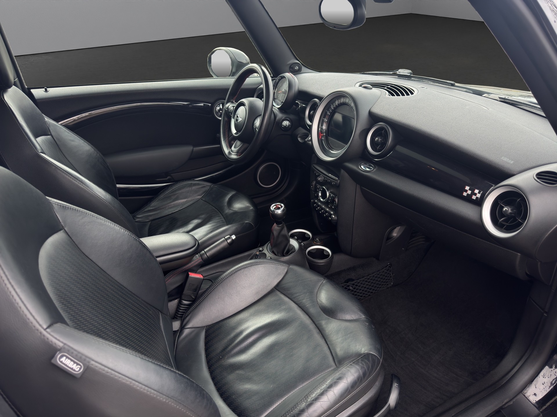 MINI Clubman Cooper John Cooper Works-image-10