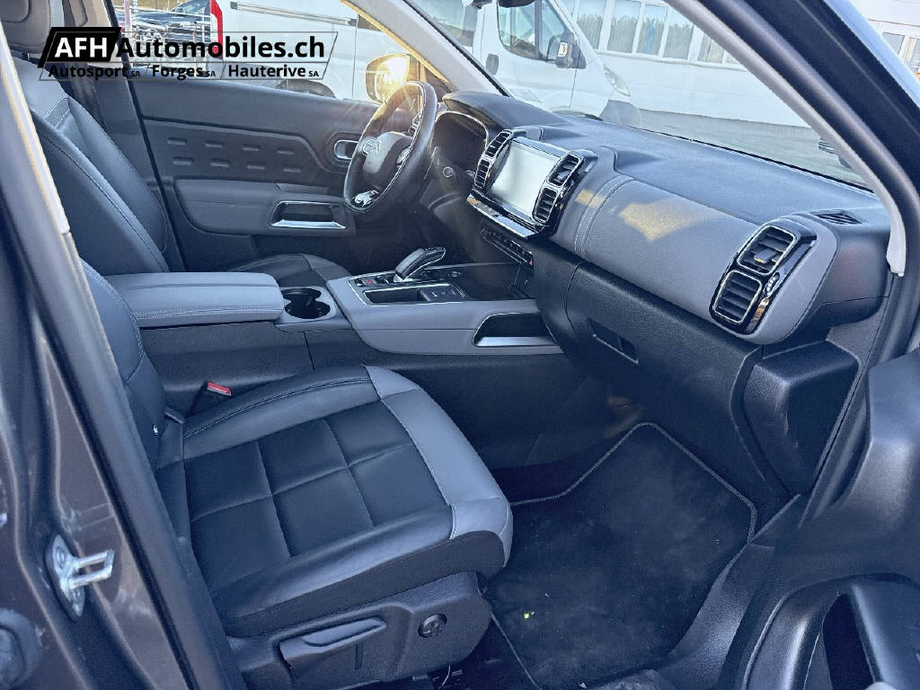 CITROEN C5 Aircross 1.6 Plug-in Hybrid Shine-image-16