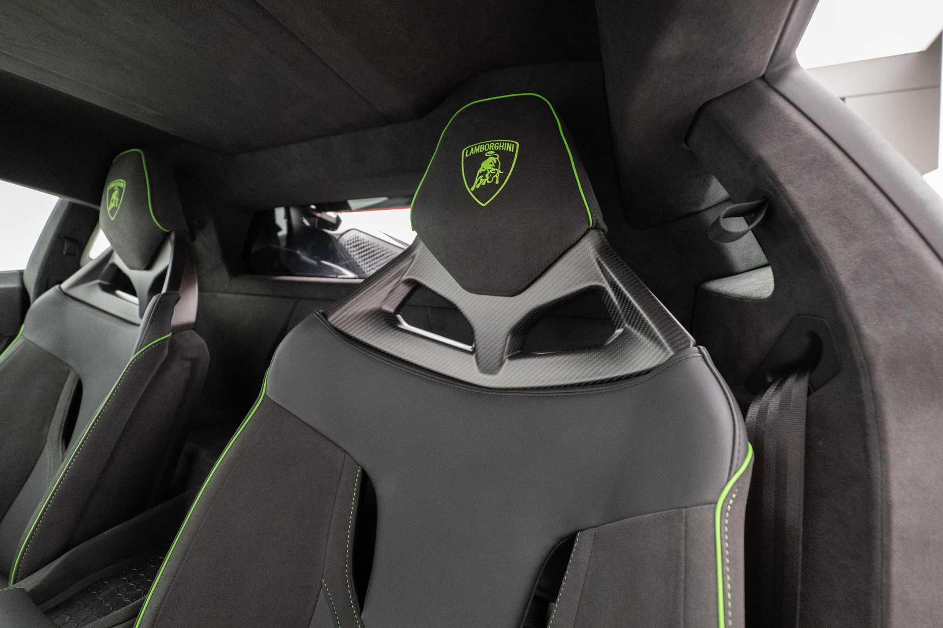 LAMBORGHINI Revuelto HPEV-image-16