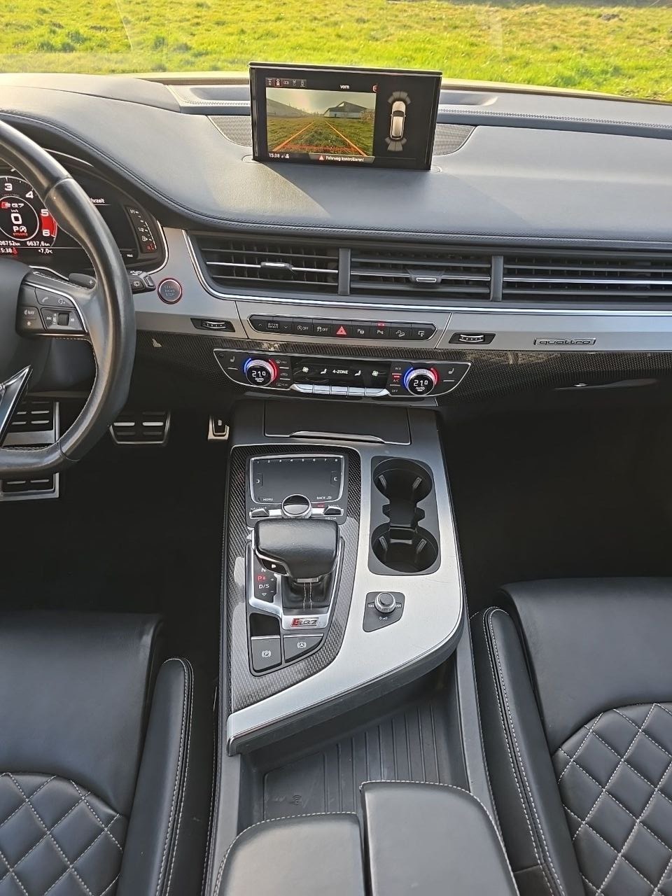 AUDI SQ7 4.0 TDI quattro tiptronic-image-10