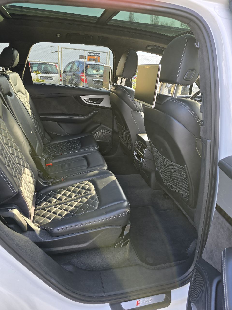AUDI SQ7 4.0 TDI quattro tiptronic-image-27