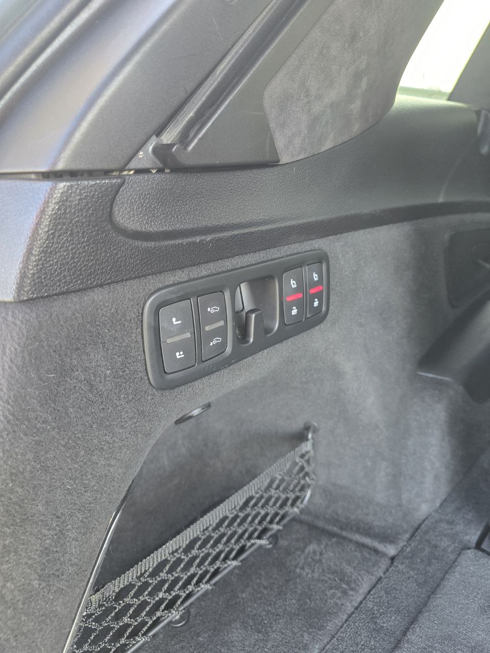 AUDI SQ7 4.0 TDI quattro tiptronic-image-24