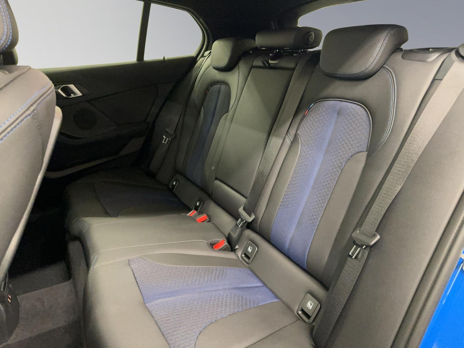 BMW 118d-image-12