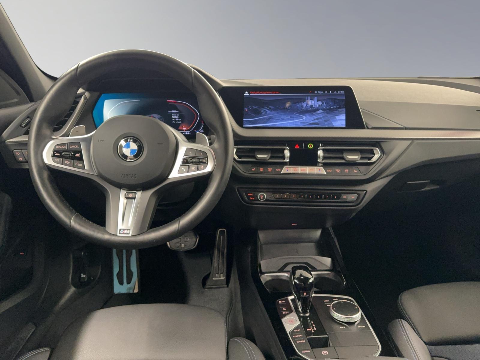 BMW 118d-image-15