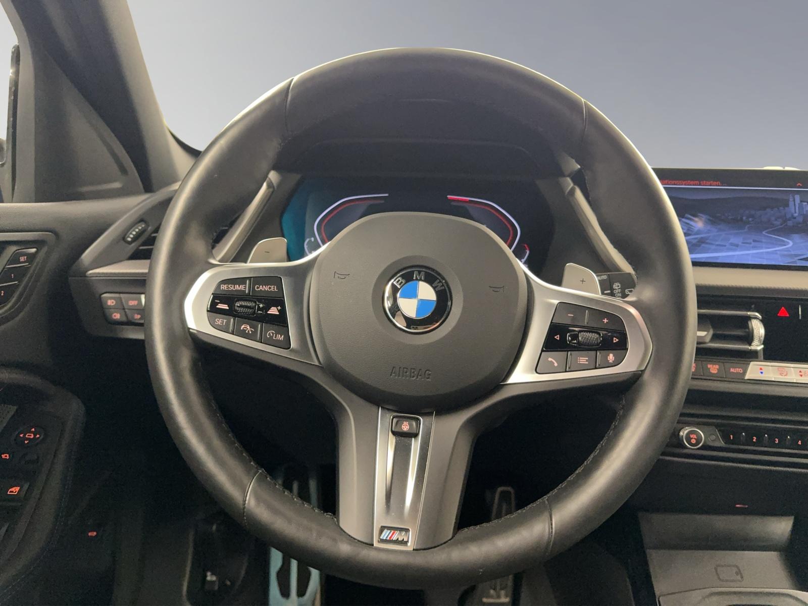 BMW 118d-image-13
