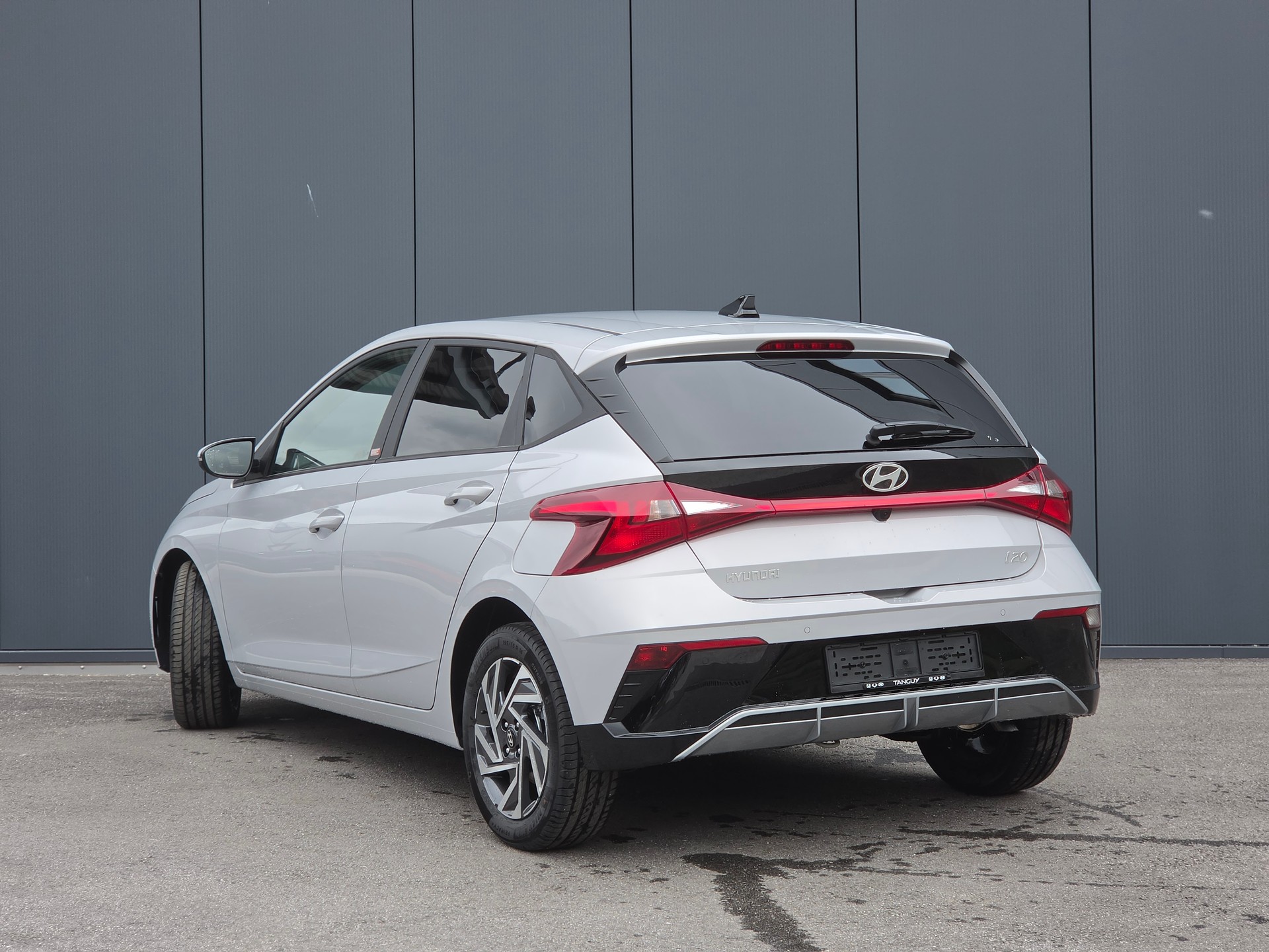 HYUNDAI i20 1.0 T-GDi Amplia DCT-image-1