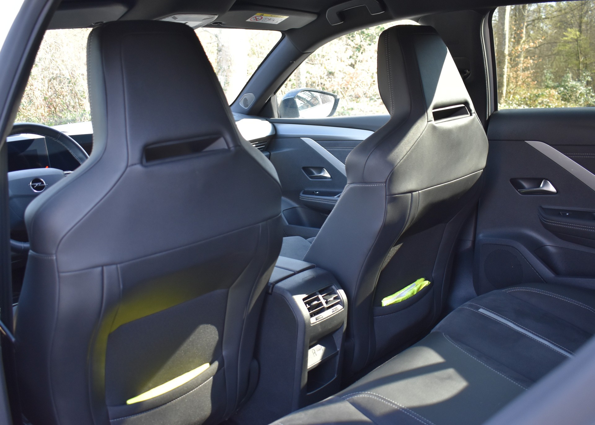 OPEL Astra Sports Tourer 1.6 PHEV Turbo GSe-image-8