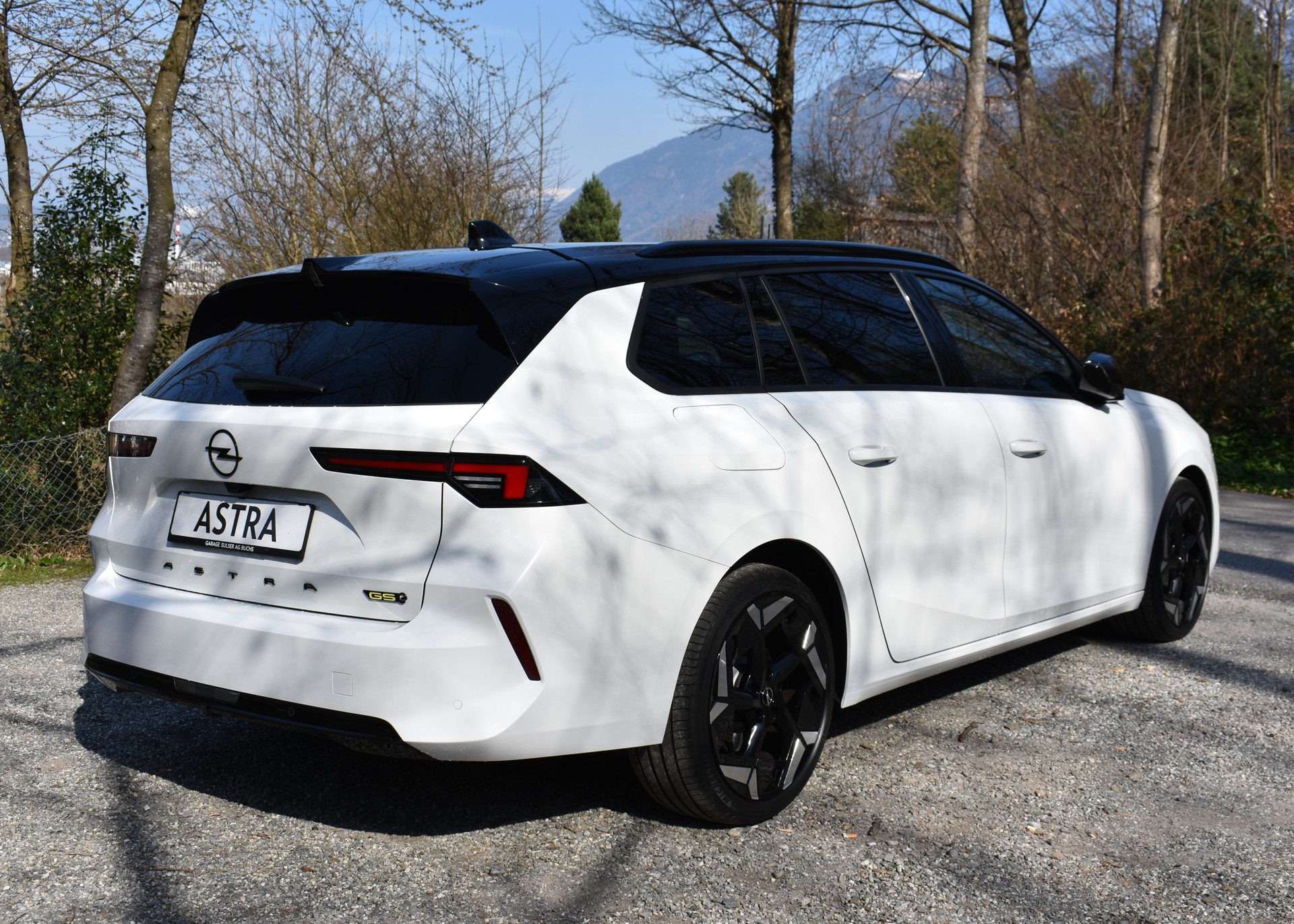 OPEL Astra Sports Tourer 1.6 PHEV Turbo GSe-showroom-element-3
