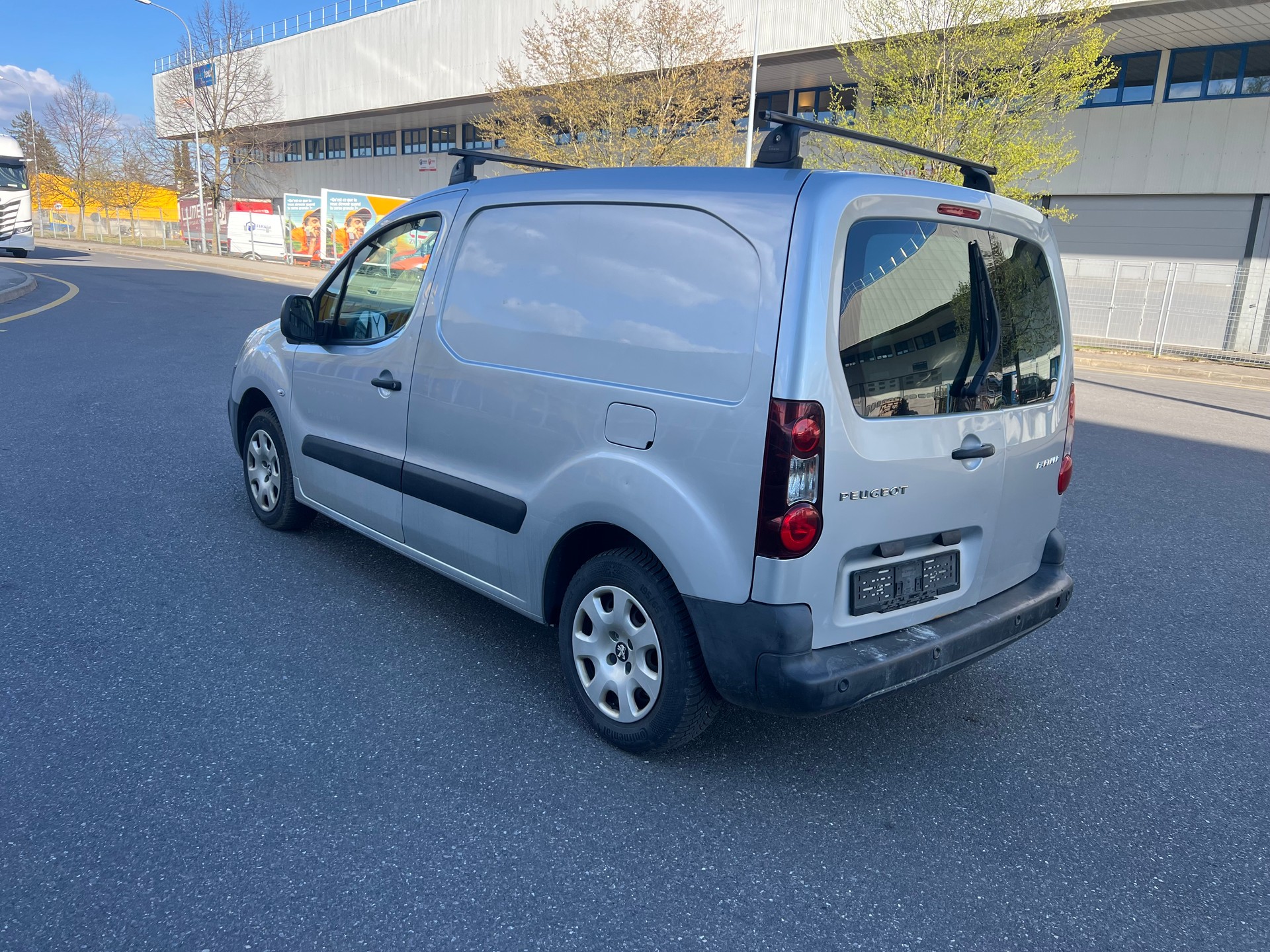 PEUGEOT Partner 1.6 VTi Access-image-3