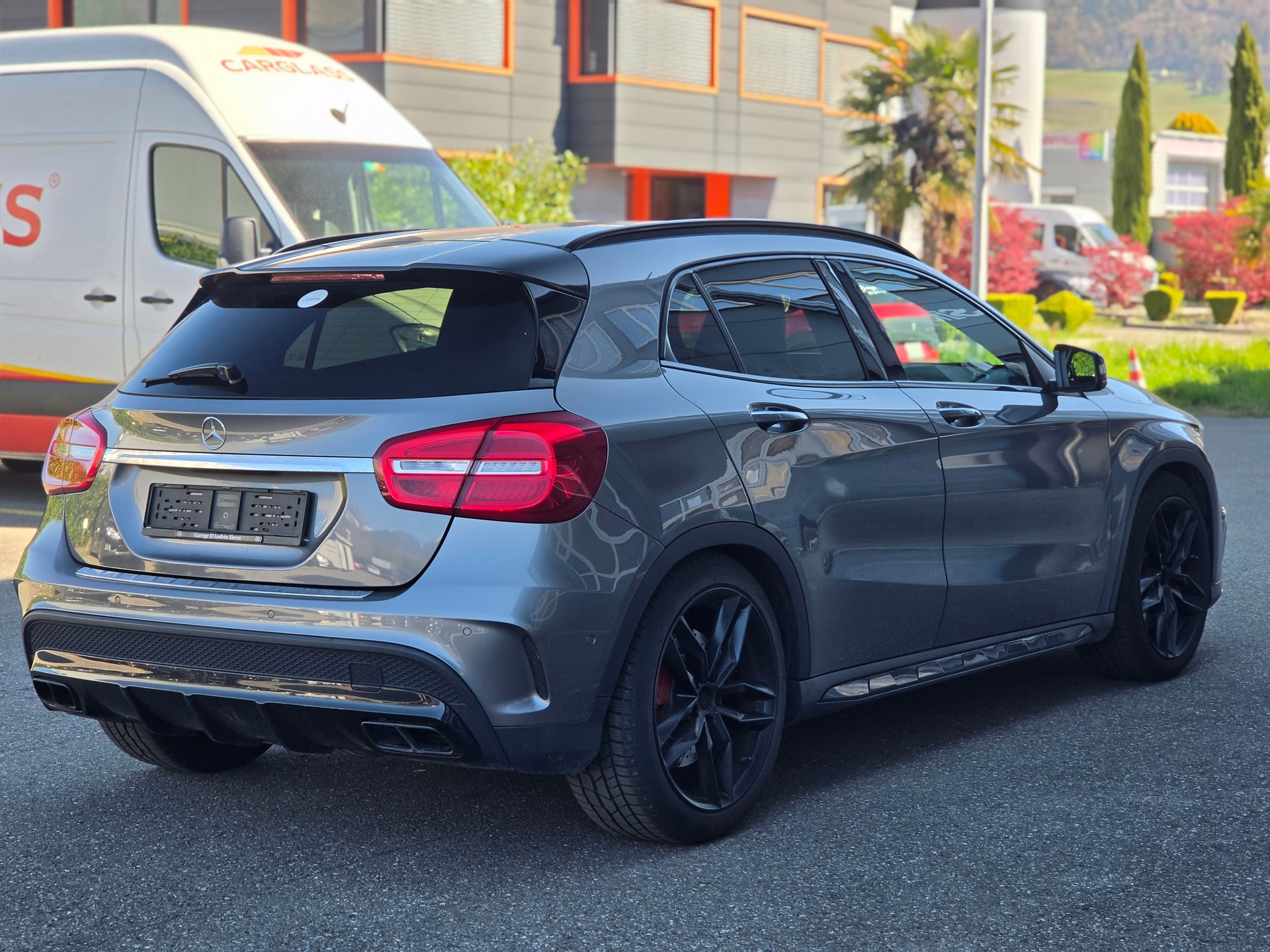 MERCEDES-BENZ GLA 45 AMG 4Matic 7G-DCT-image-5