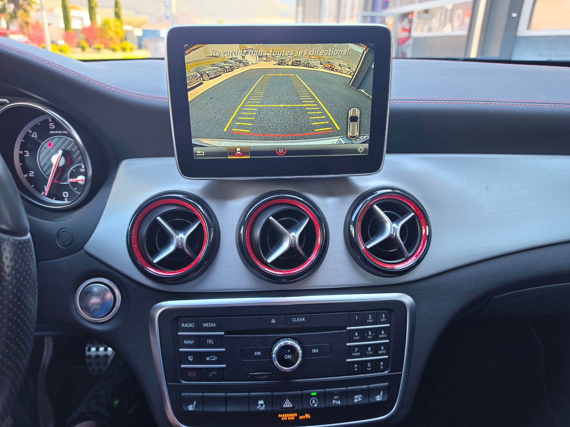 MERCEDES-BENZ GLA 45 AMG 4Matic 7G-DCT-image-12