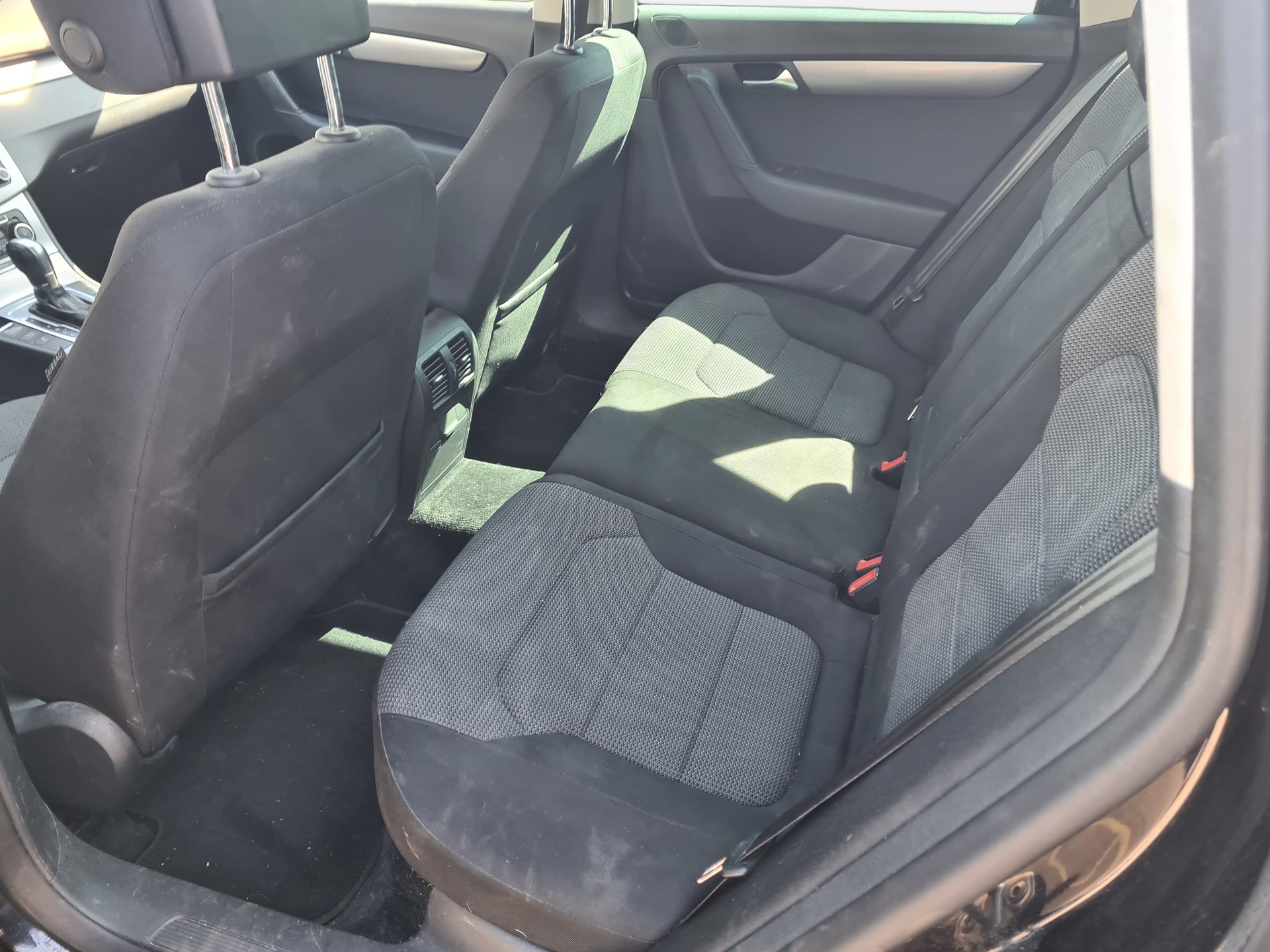 VW Passat Variant 2.0 TDI BMT Comfortline 4MDSG-image-8