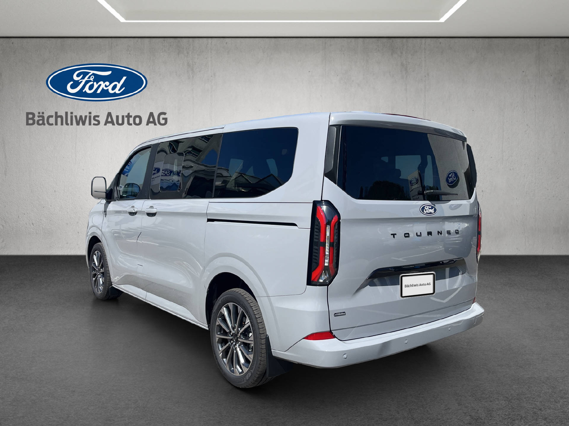 FORD Tourneo Custom 340 L1 2.5 Duratec 233 Titanium X PHEV-showroom-element-2
