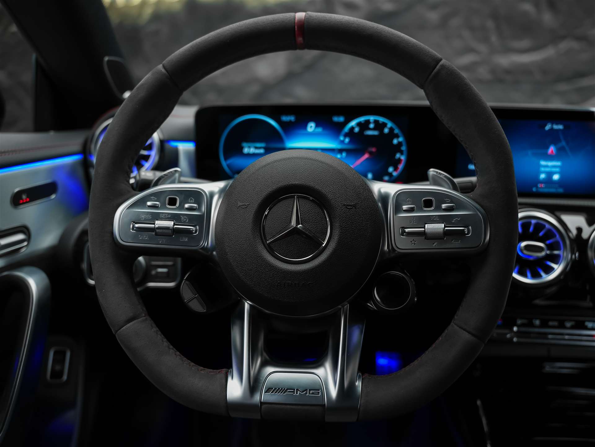 MERCEDES-BENZ CLA 45 S AMG 4Matic+ 8G-DCT *Schalensitze*Burmester*Schmiedefelgen*-image-22