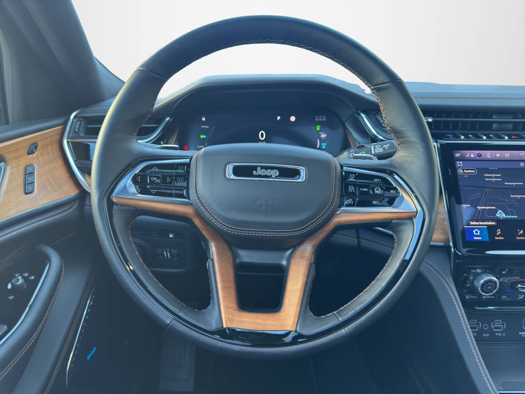 JEEP Grand Cherokee 2.0 Turbo Summit Reserve 4xe-image-9