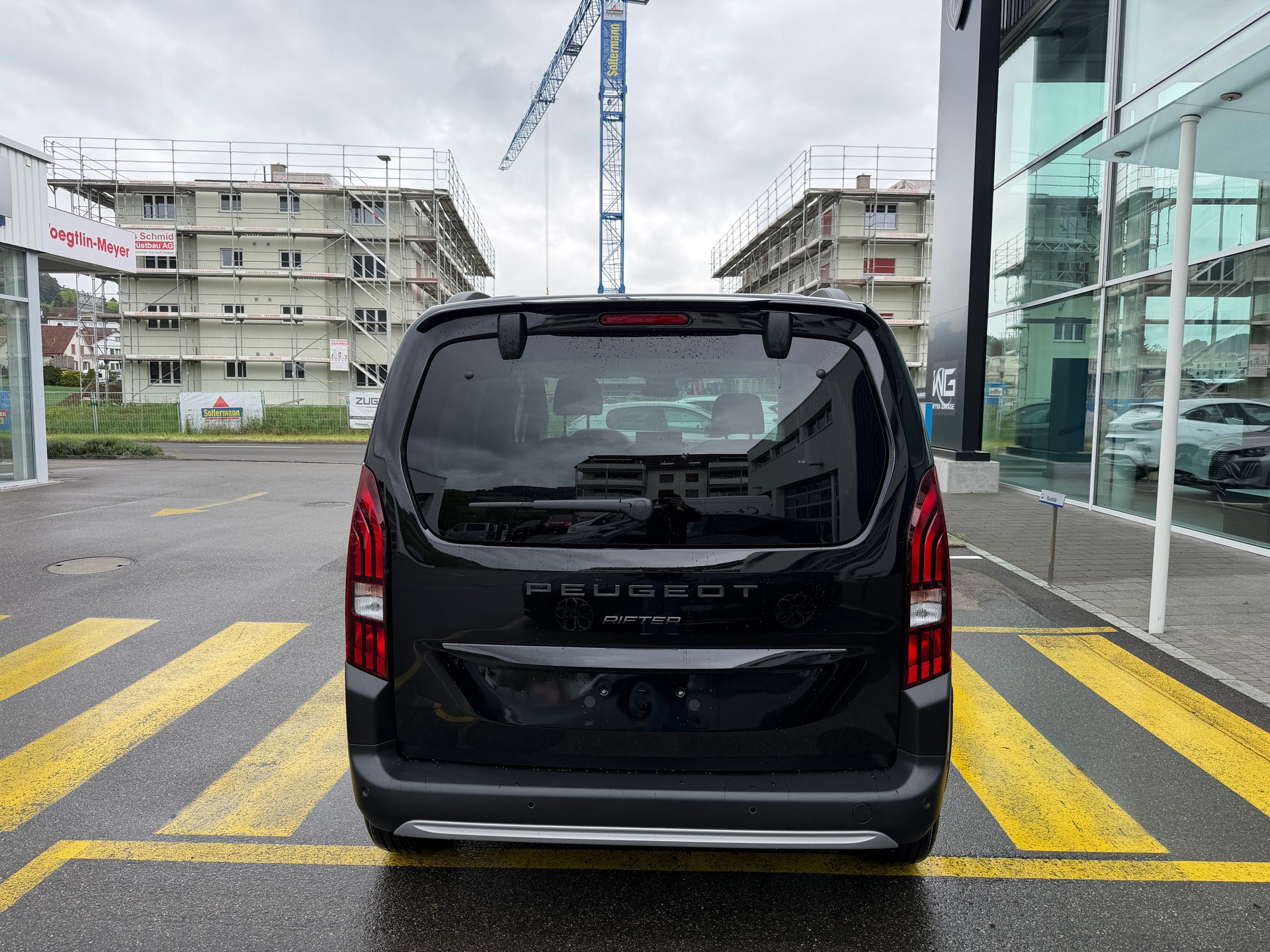 PEUGEOT Rifter 1.5 BlueHDi GT EAT8-image-2