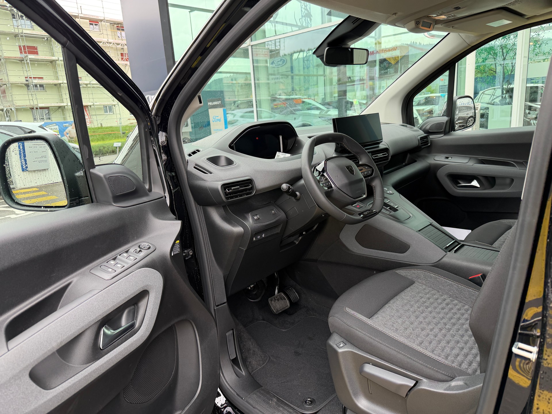 PEUGEOT Rifter 1.5 BlueHDi GT EAT8-image-8