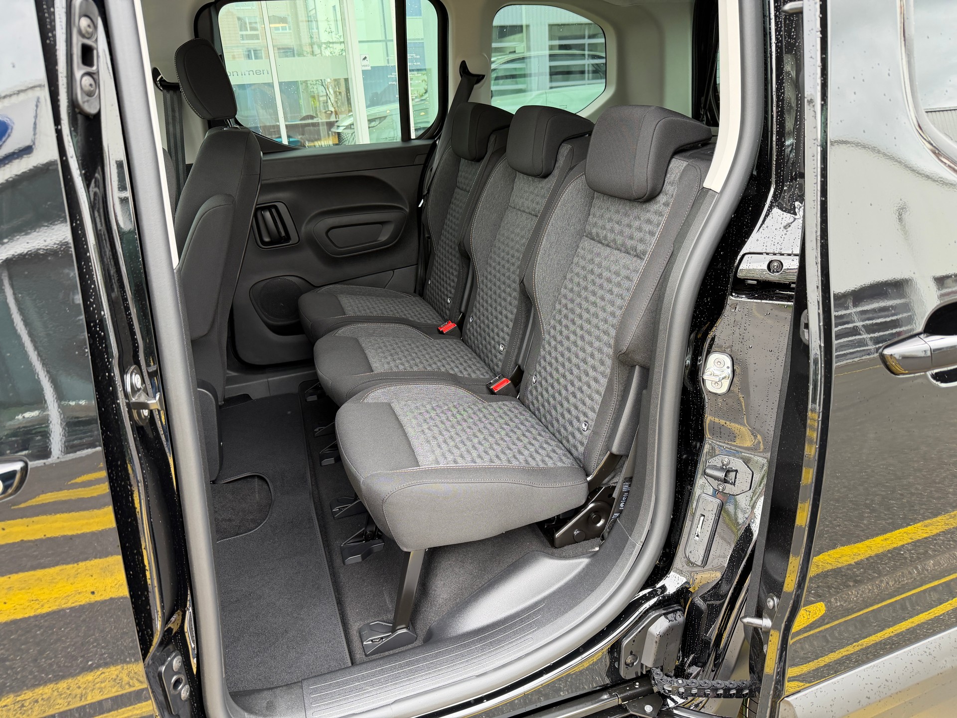 PEUGEOT Rifter 1.5 BlueHDi GT EAT8-image-11
