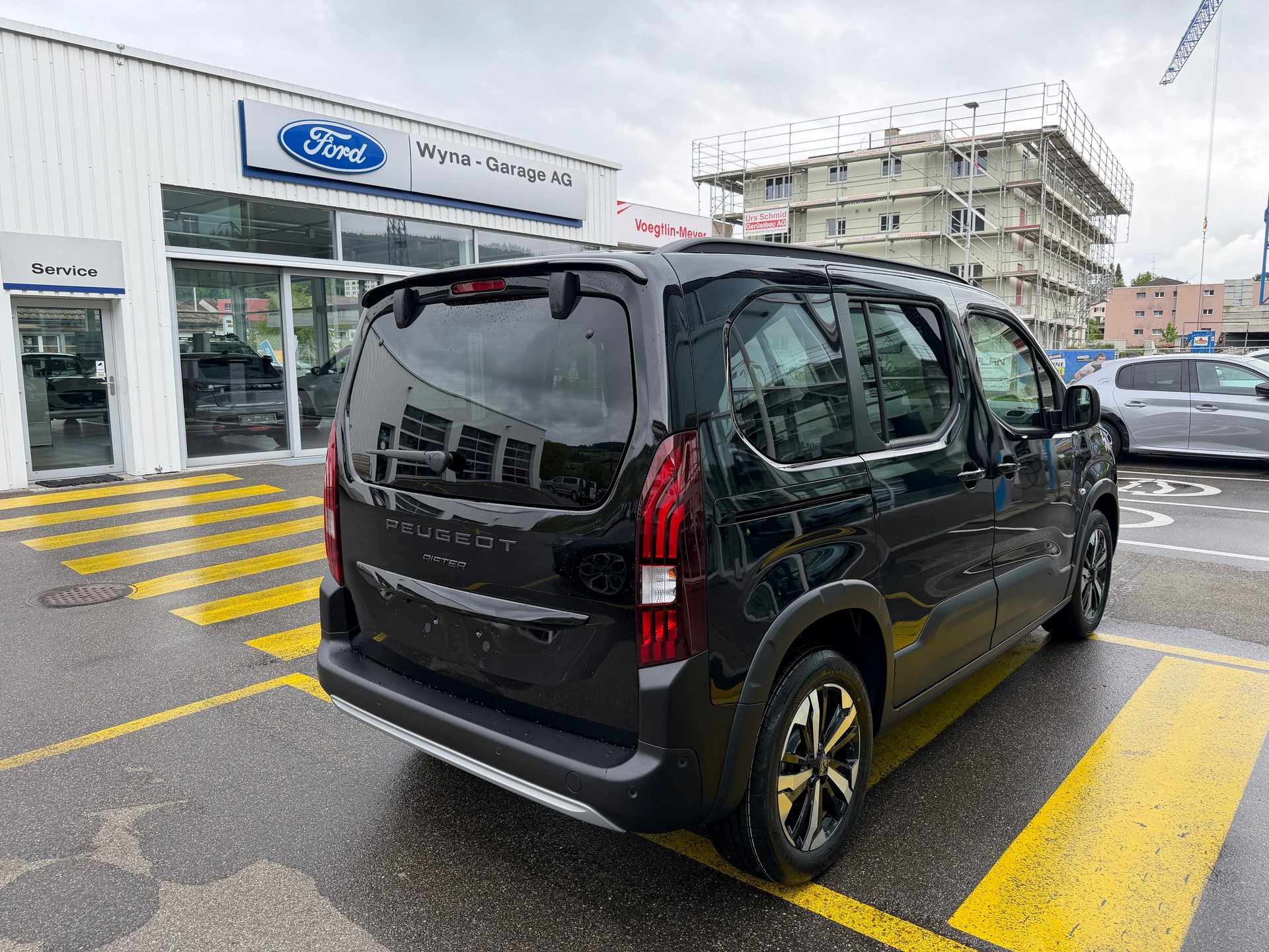 PEUGEOT Rifter 1.5 BlueHDi GT EAT8-image-3