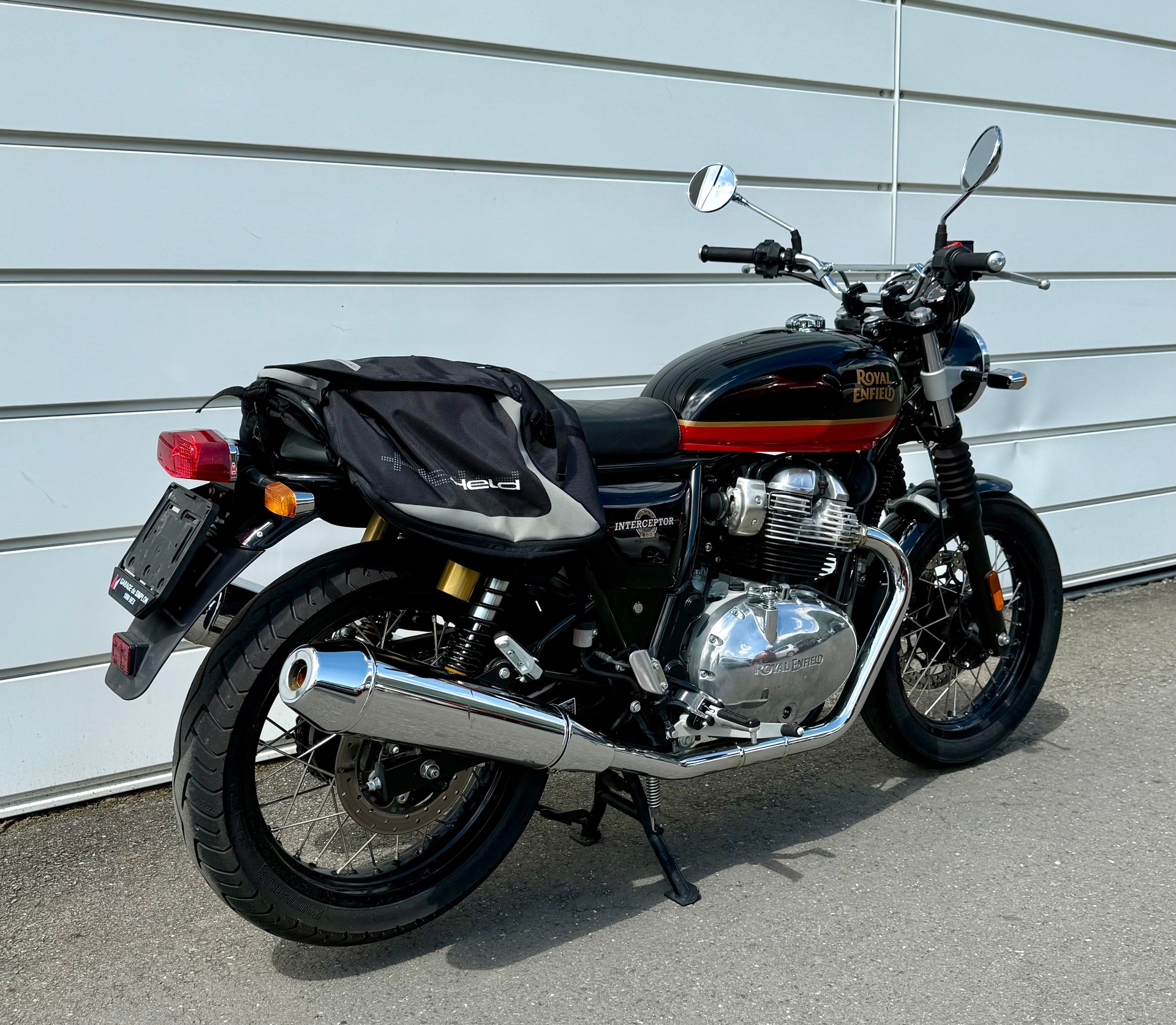 ROYAL ENFIELD Interceptor 650 Standard-image-1