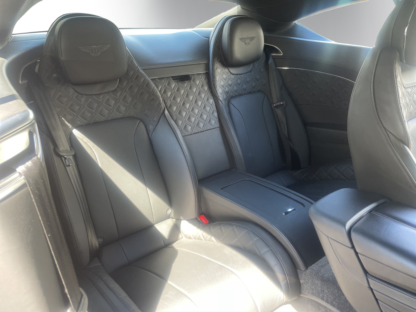 BENTLEY Continental GT 6.0 W12-image-12