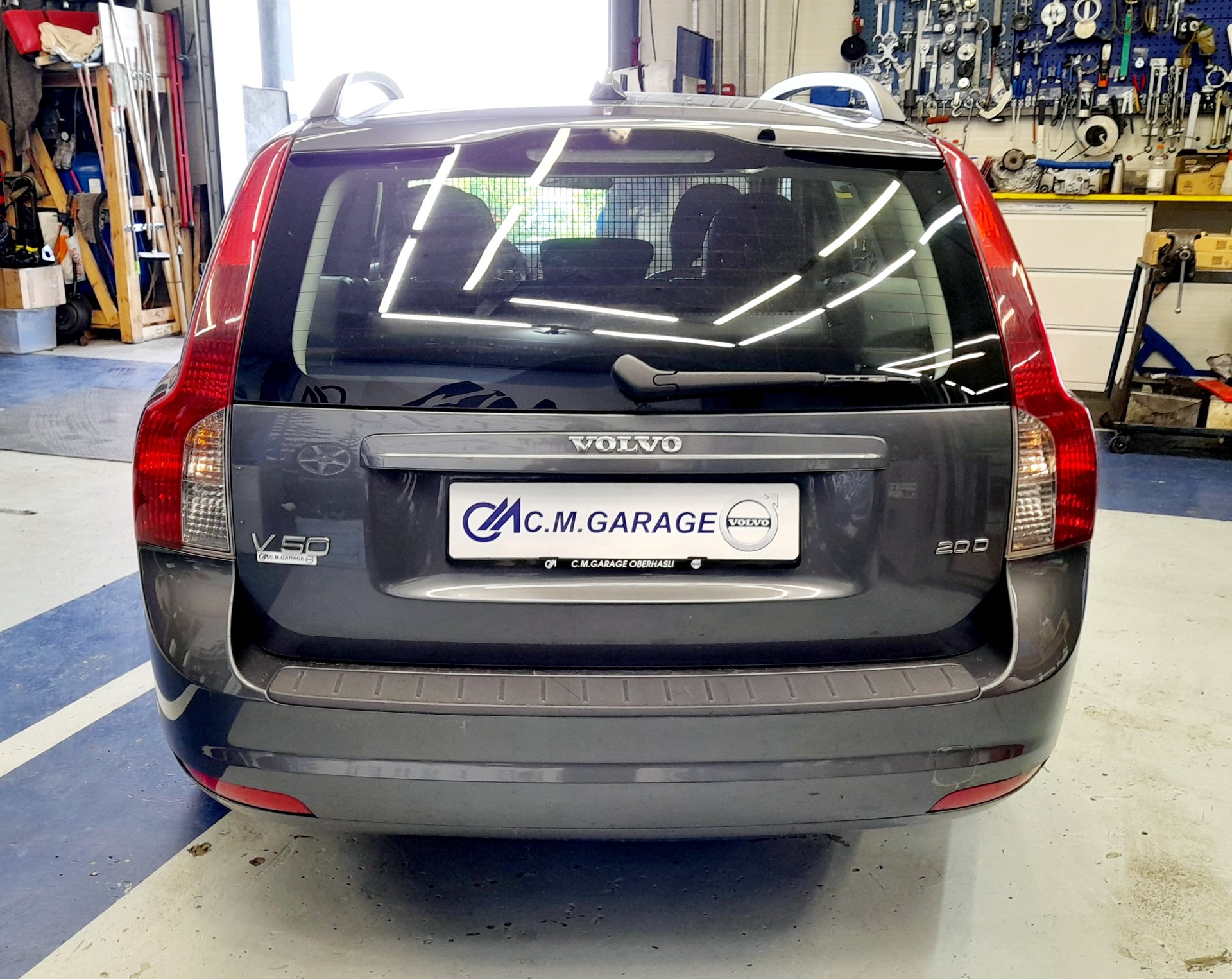 VOLVO V50 2.0D Kinetic-image-4